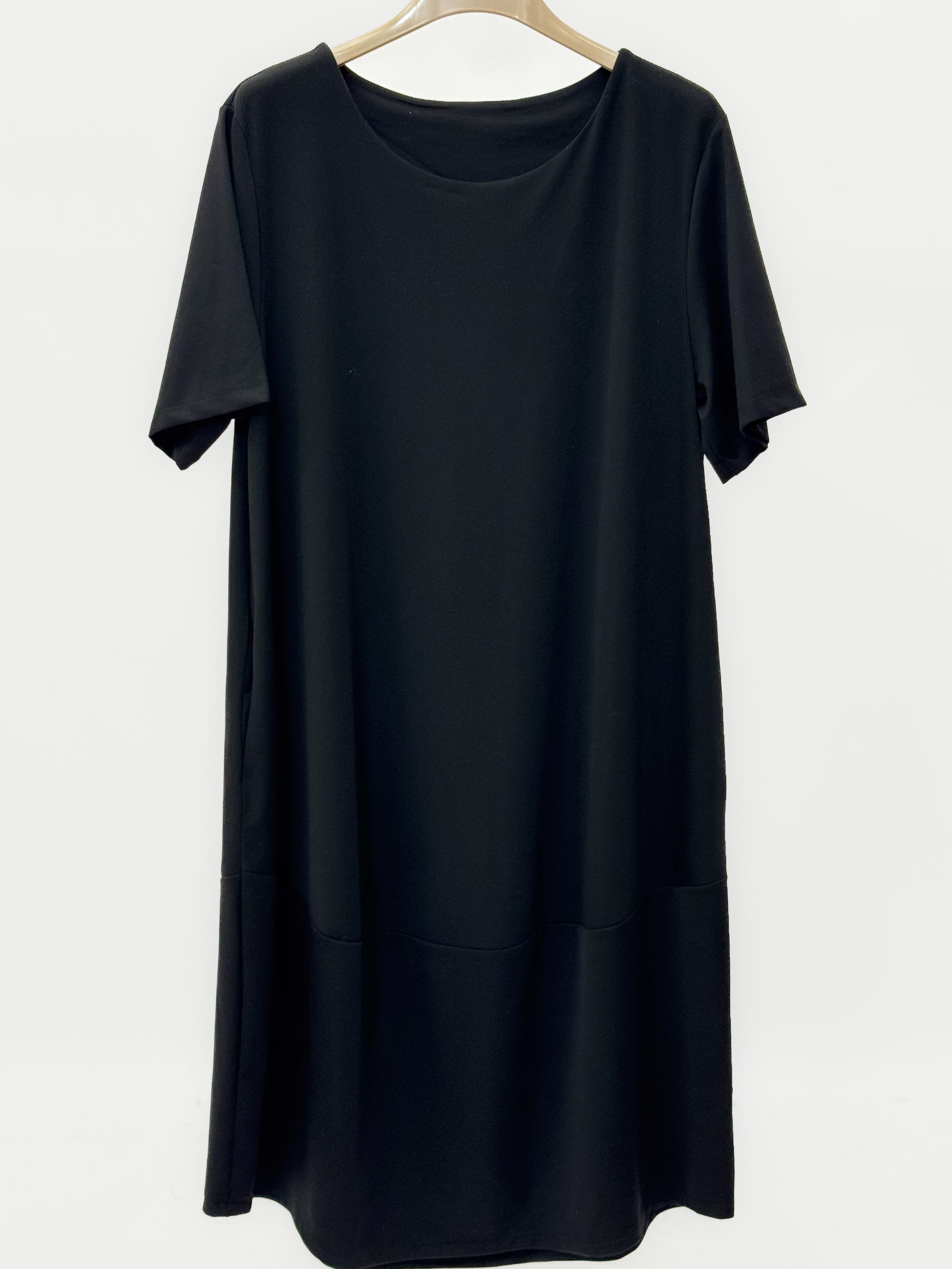 Abito fluido basic oversize comodo e versatile