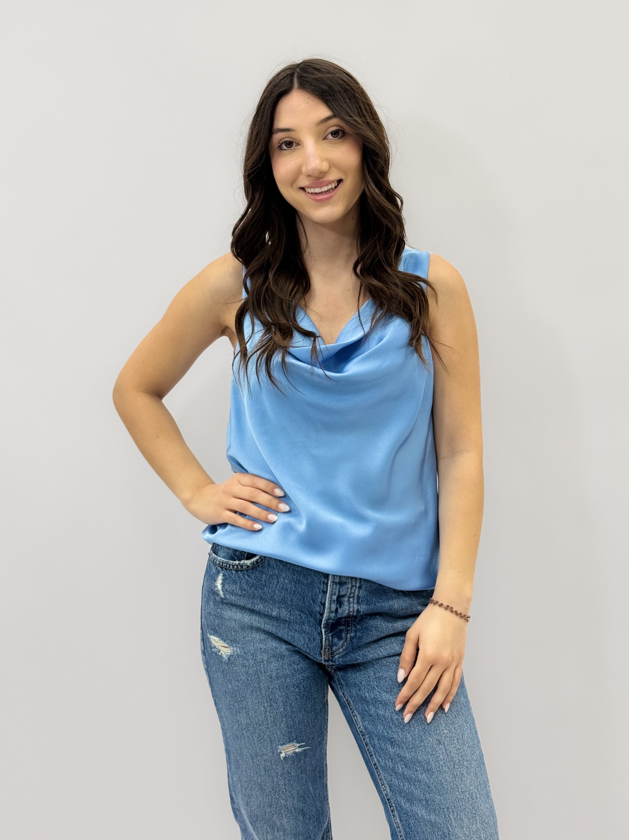 Maglia con scollo effetto seta
