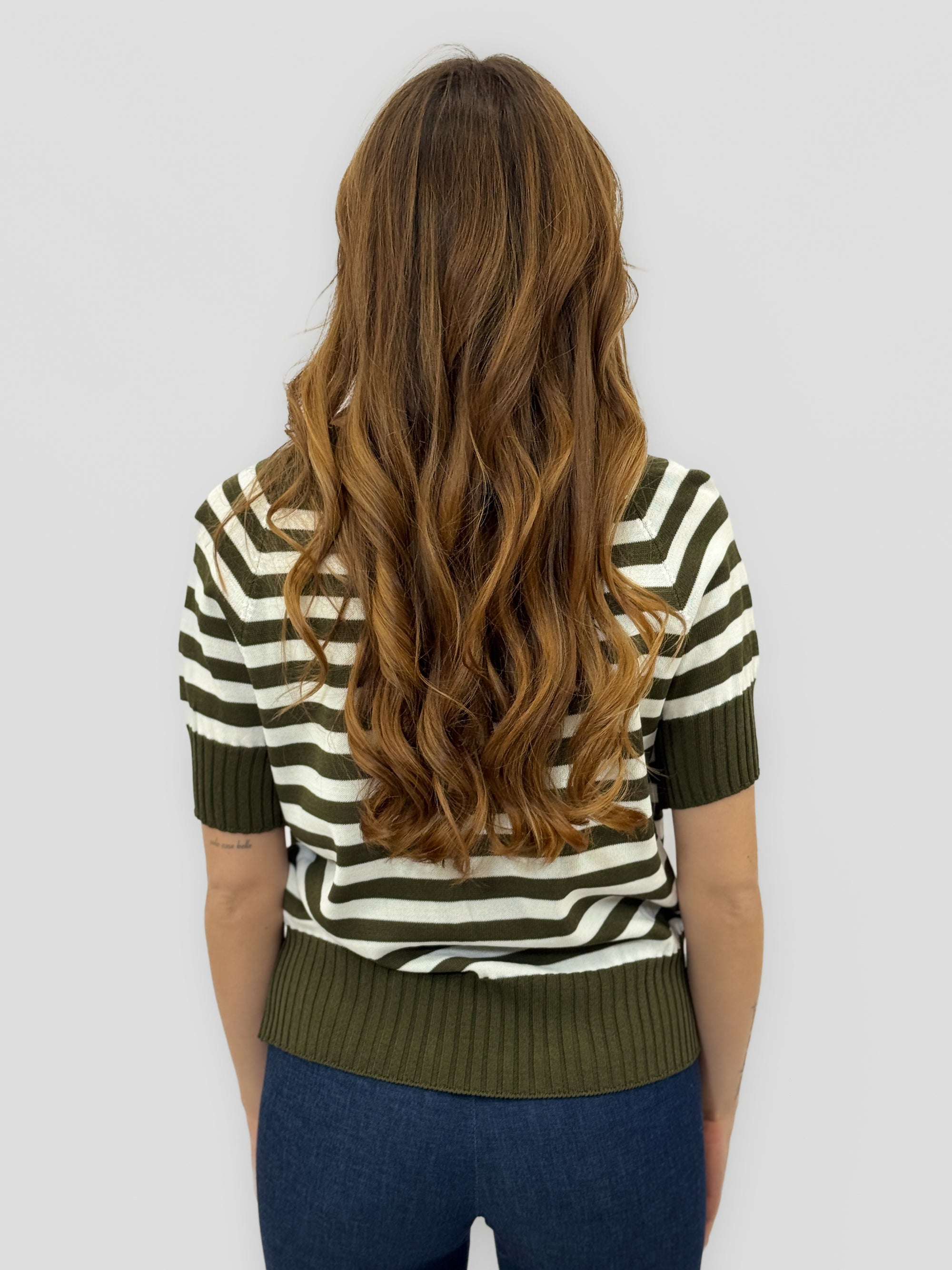 Maglia a righe con dettagli a costine