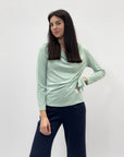 Maglia con scollo e fiocco laterale