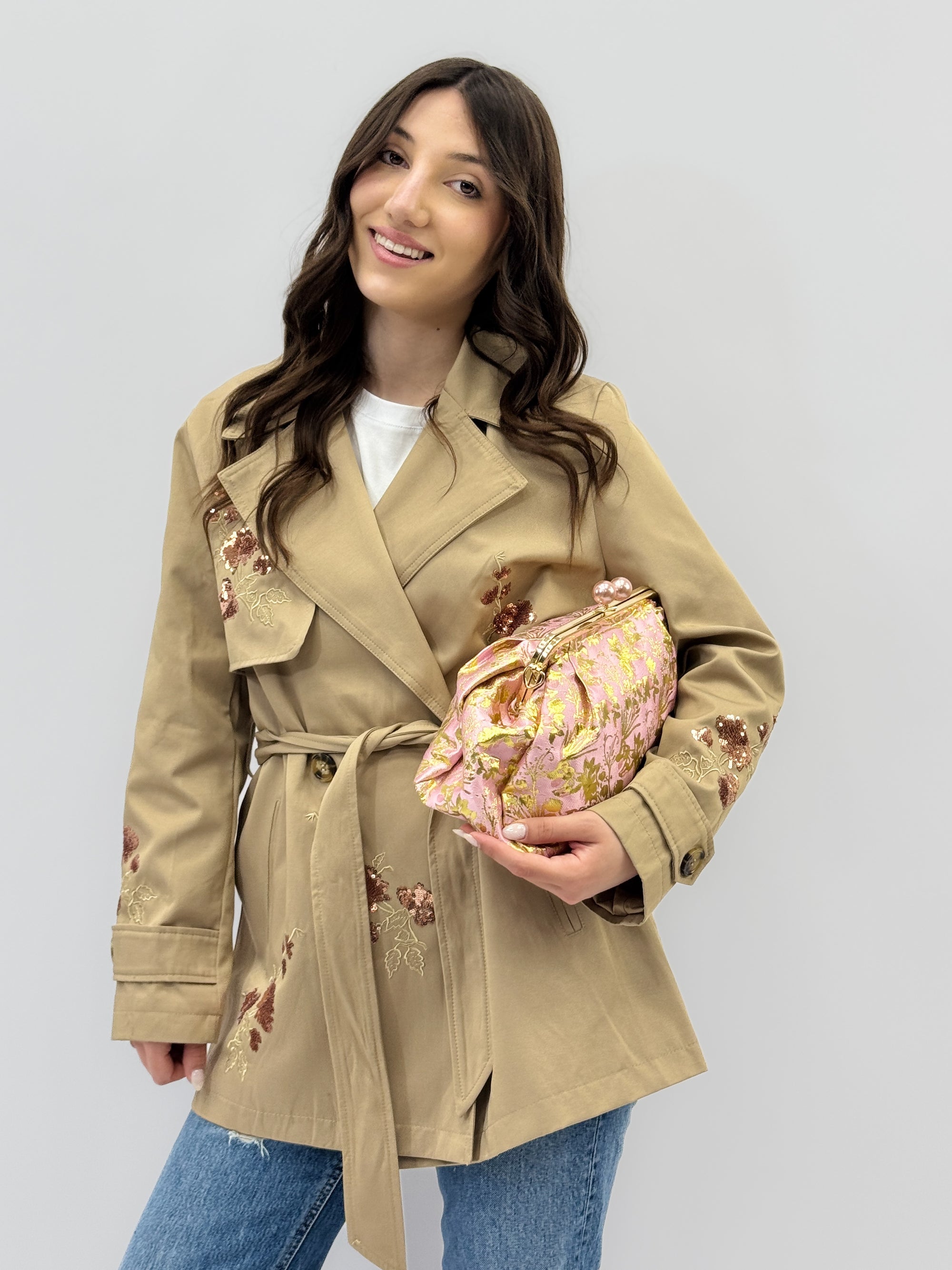 Pochette ricamata