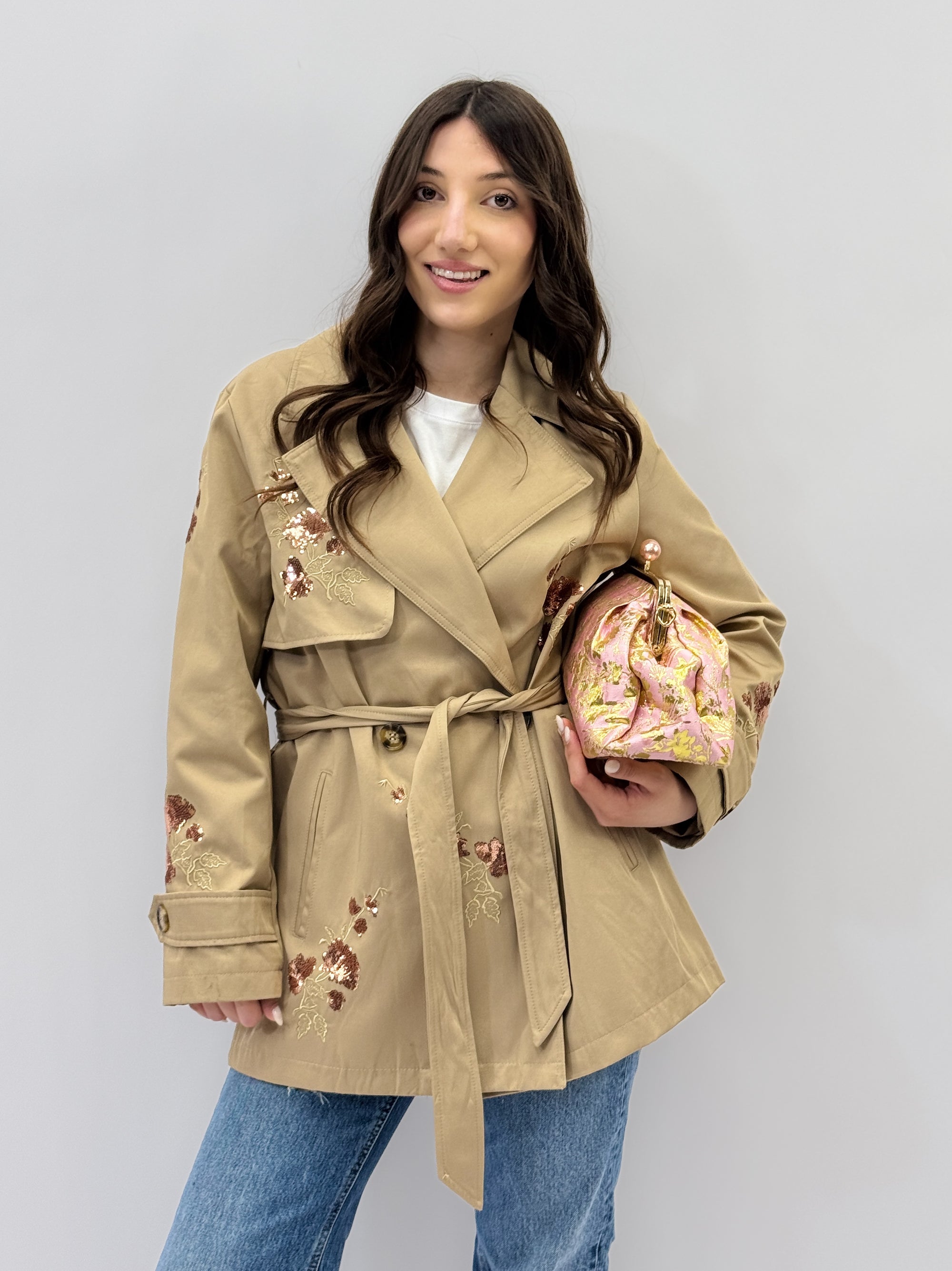 Pochette ricamata