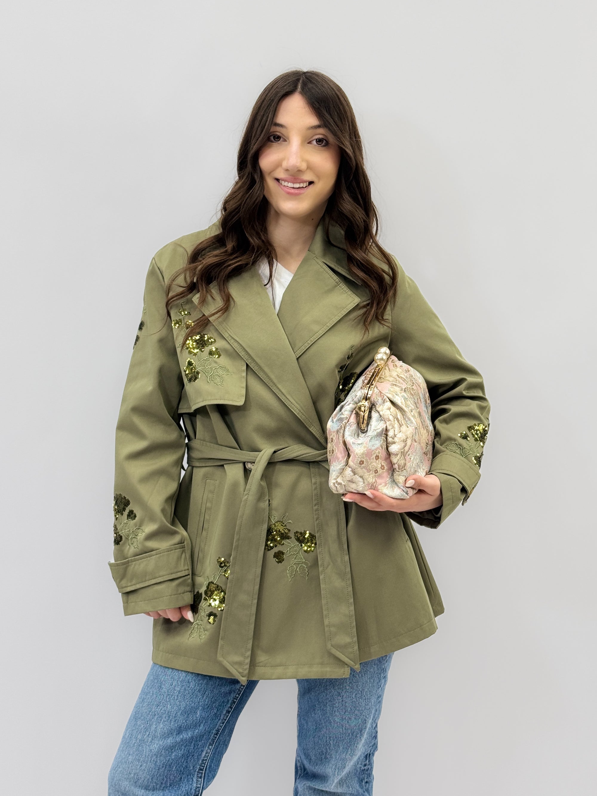 Pochette ricamata