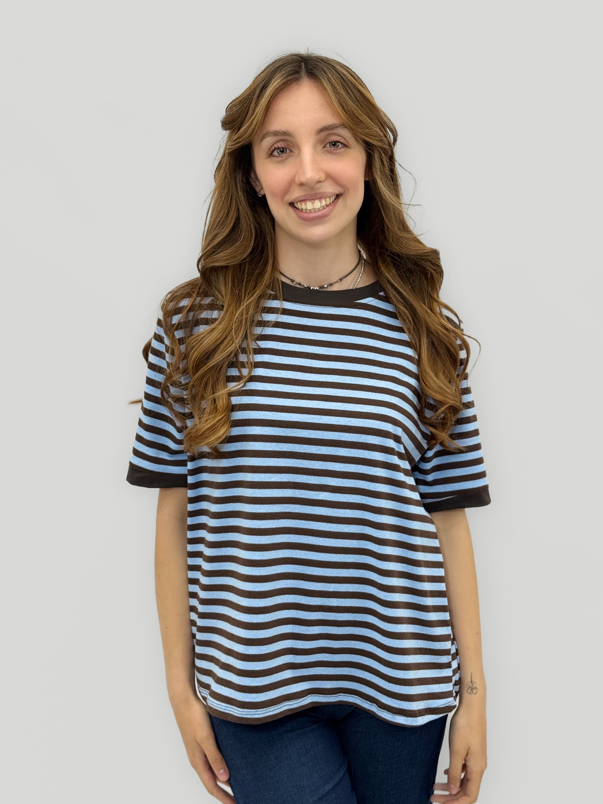 T-shirt Donna a Righe con Profili a Contrasto