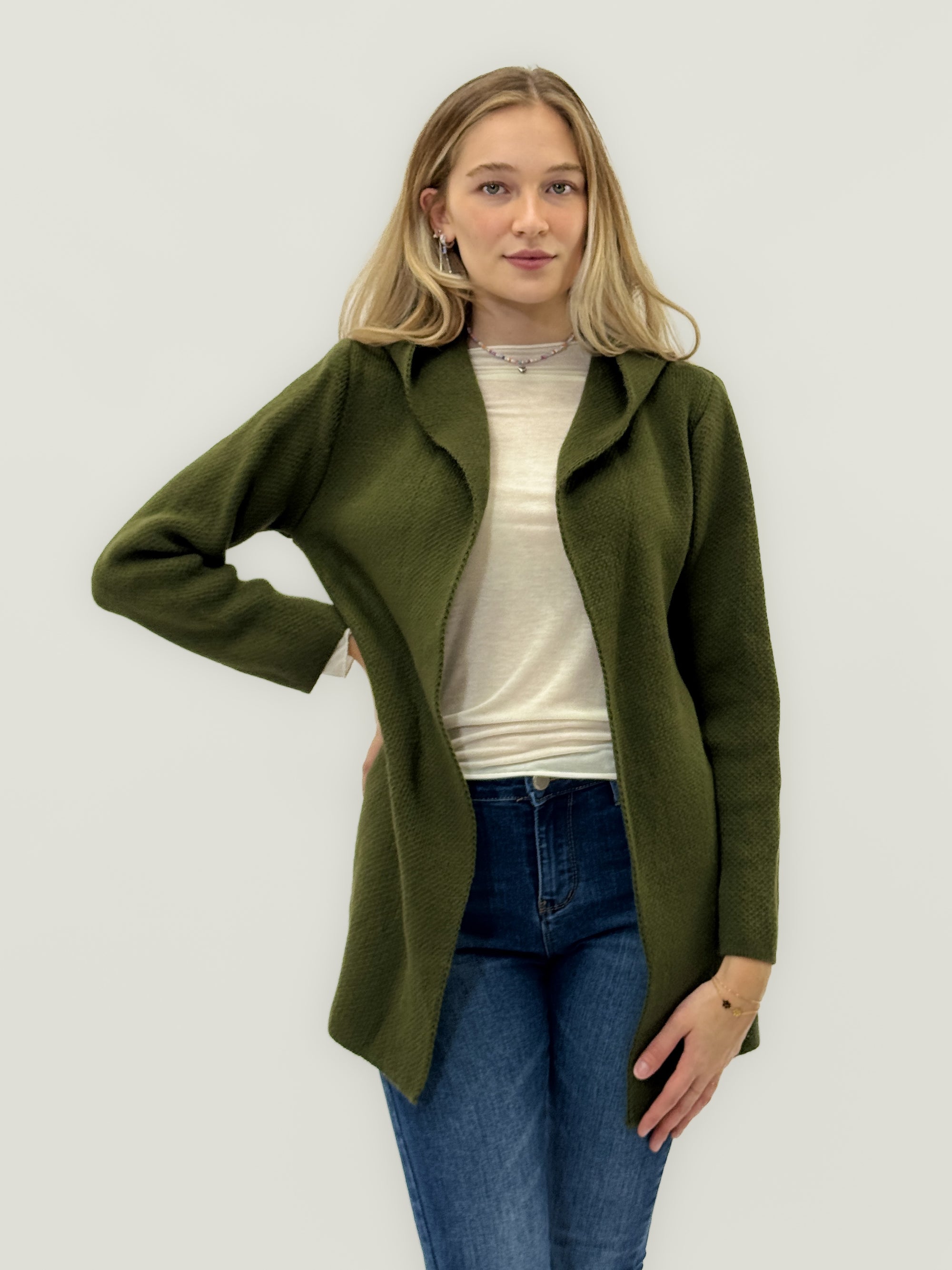 Cardigan morbido con cappuccio tinta unita