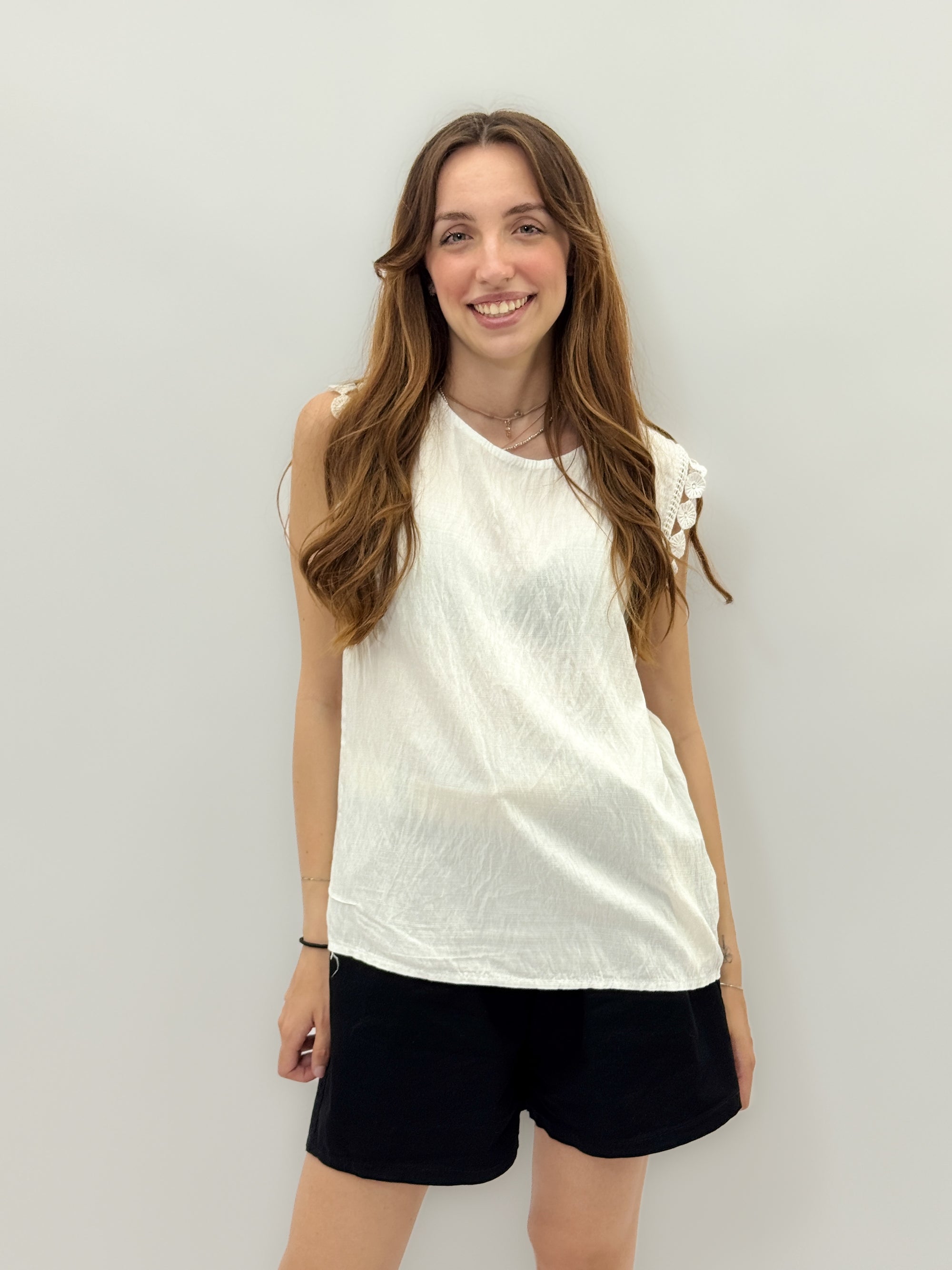 Maglia con maniche ricamate
