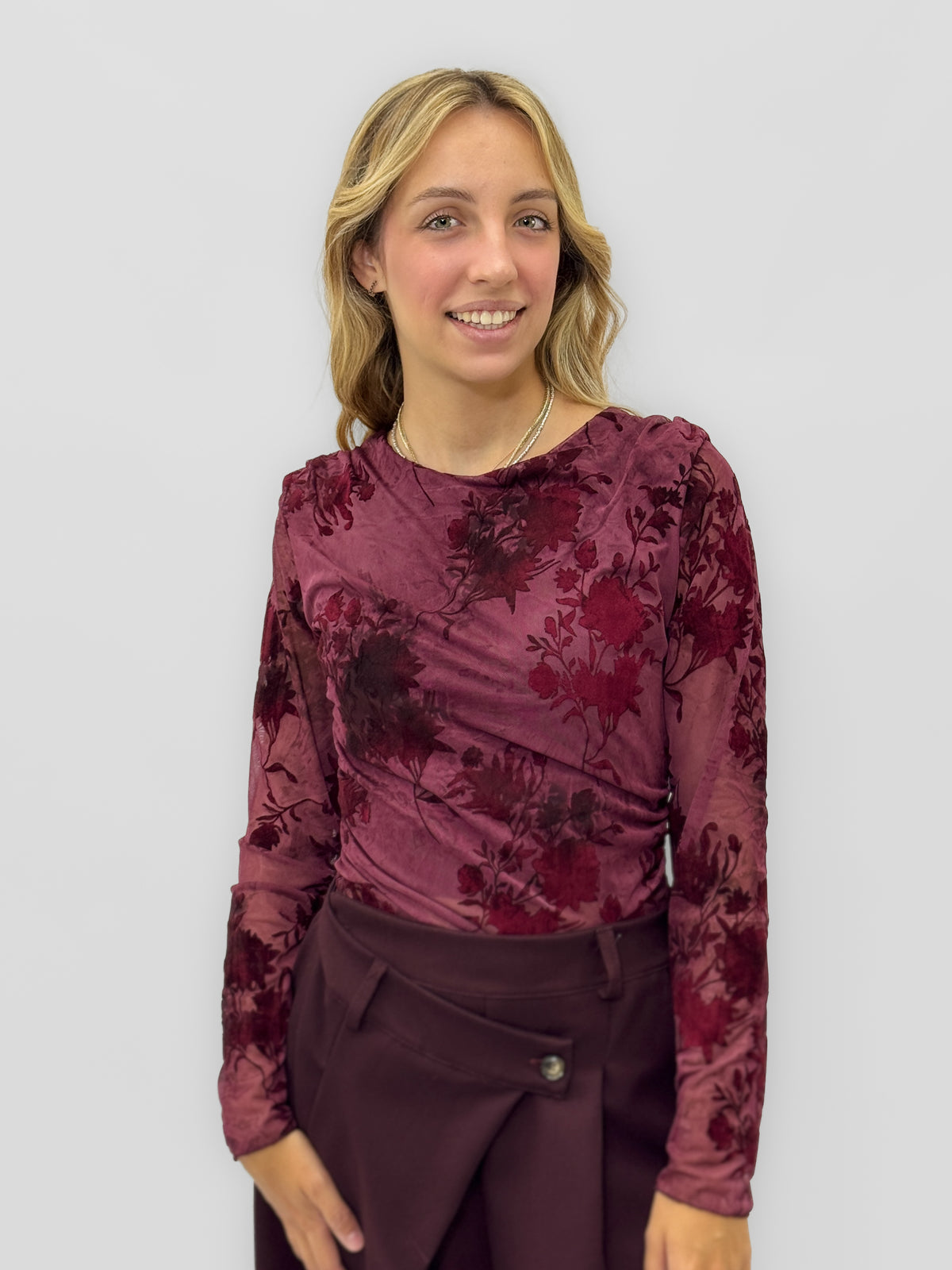Maglia donna in tulle floreale arricciata