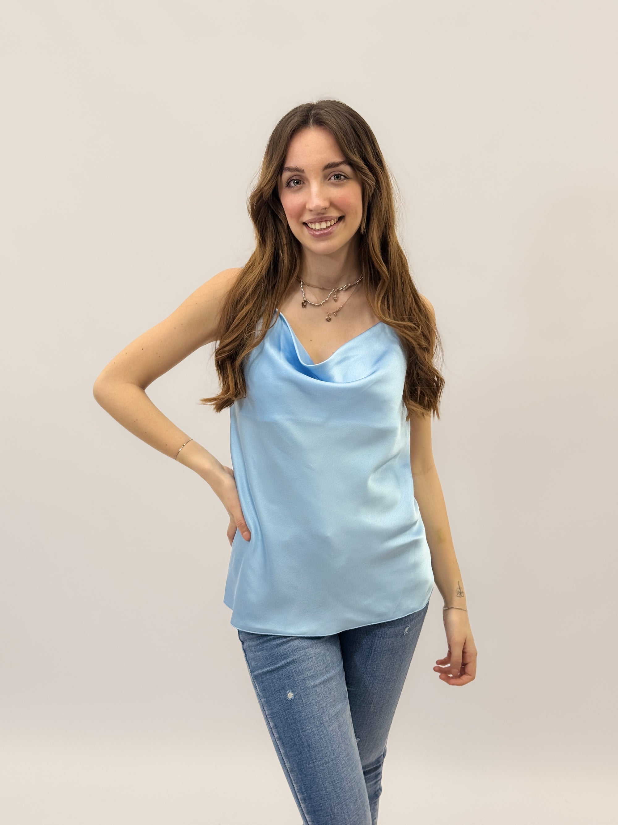 Maglia con scollo
