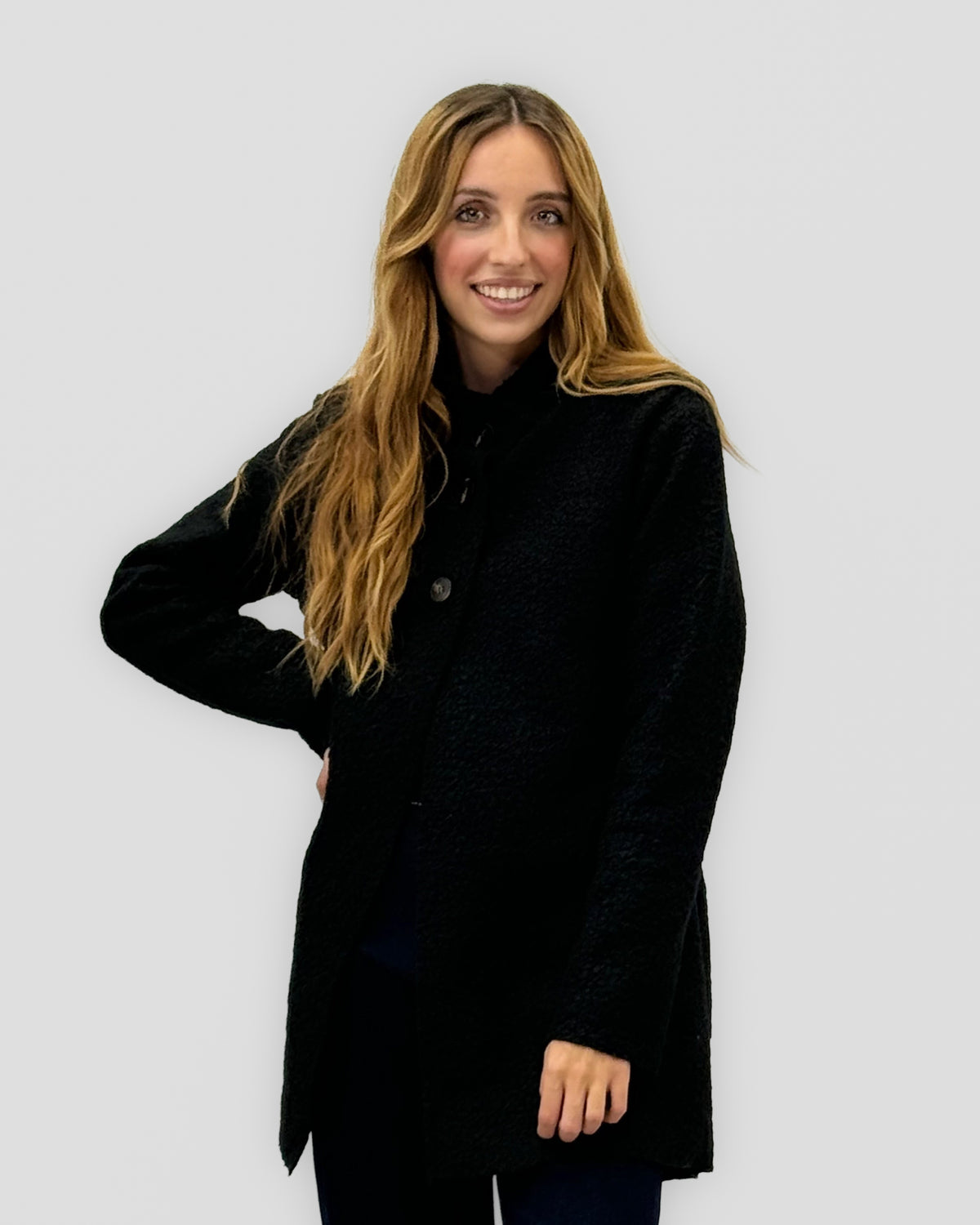 Cappotto Bouclé con Collo Alto e Bottoni Made in Italy