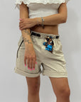 Pantaloncini con cintura e foulard