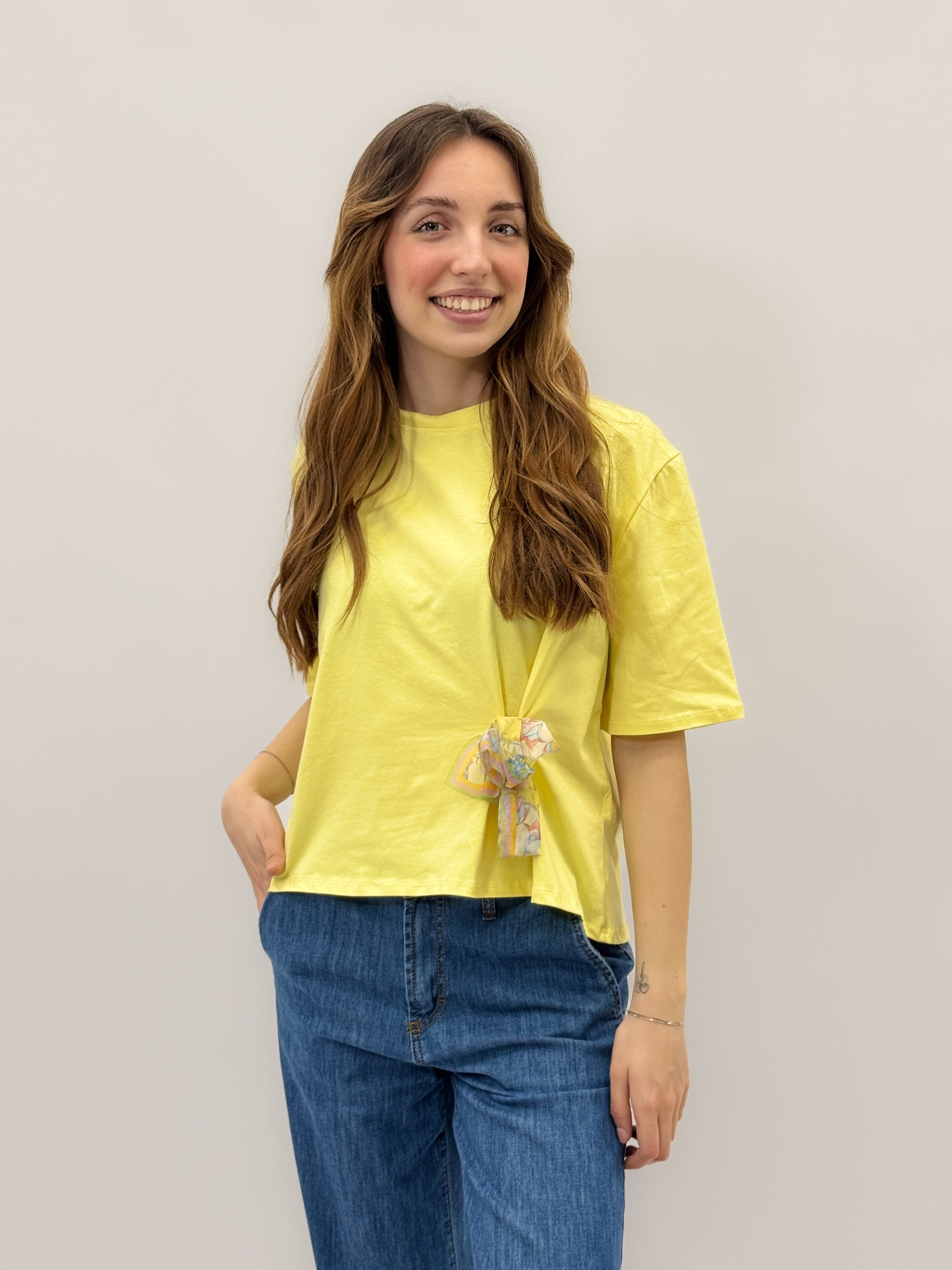 T-shirt con decorazione