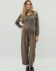 Pantaloni ampi con vita elasticizzata