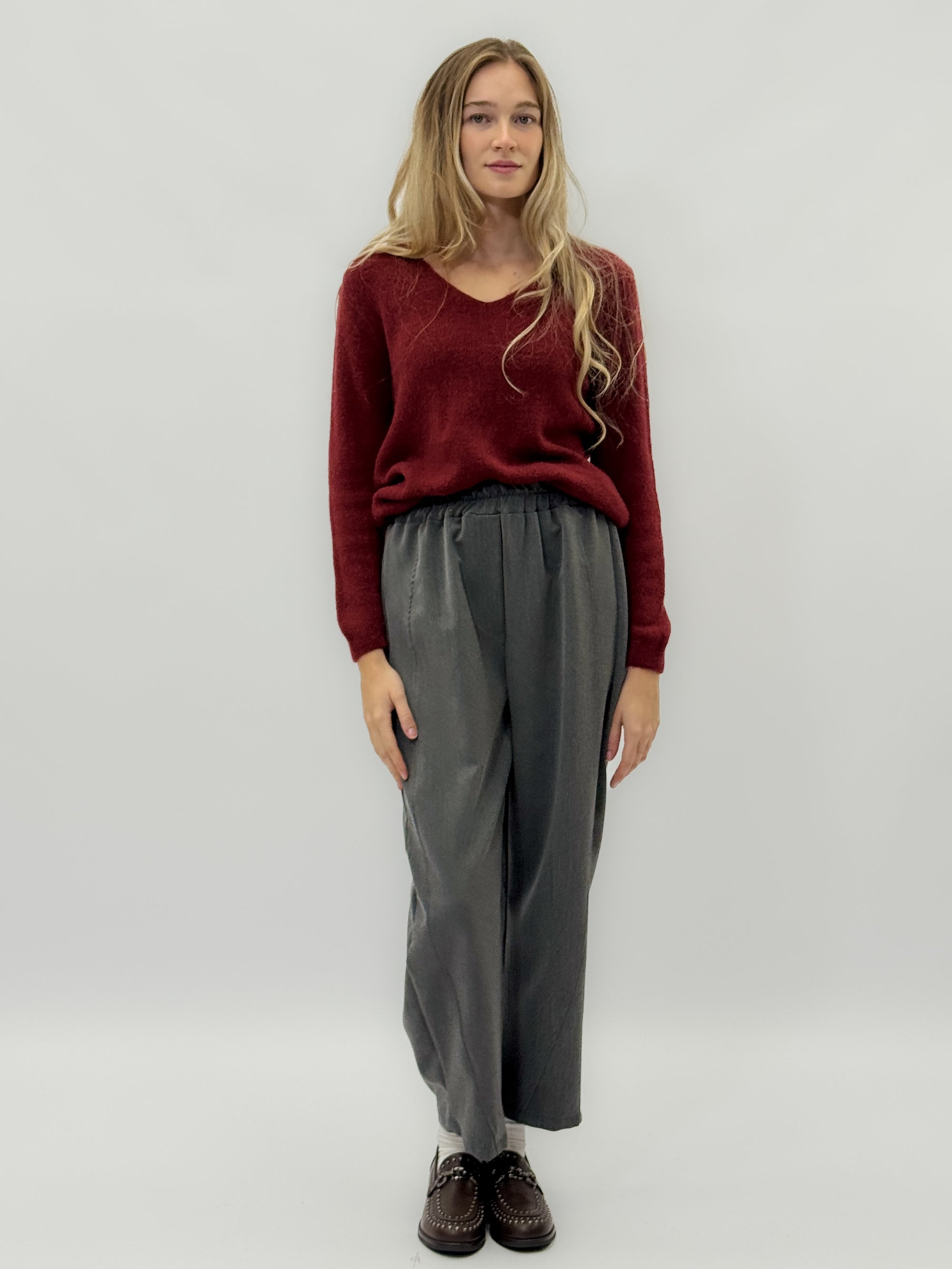 Pantaloni ampi con vita elasticizzata
