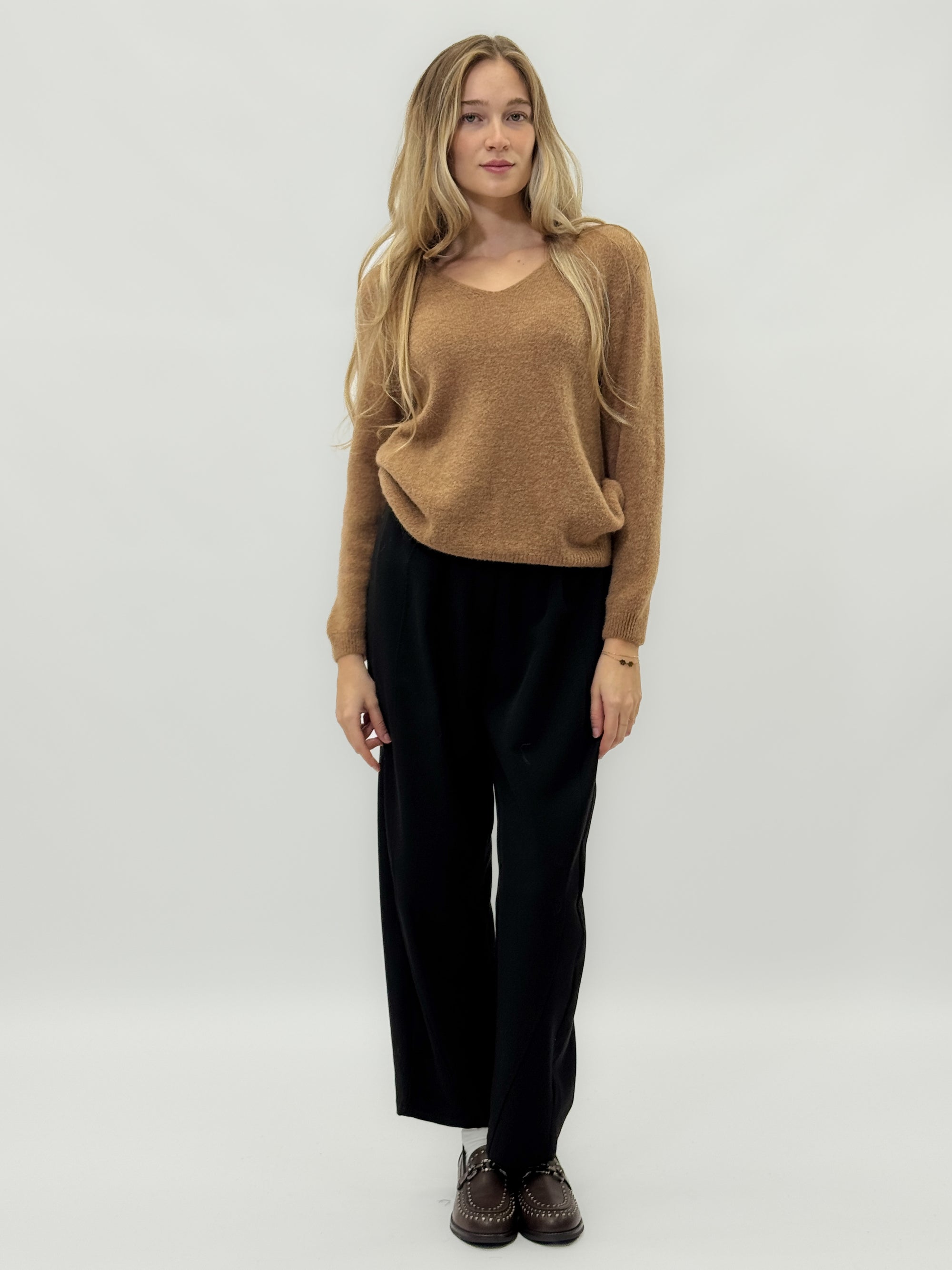 Pantaloni ampi con vita elasticizzata