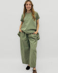 Completo con Maglia e Pantalone Ampio