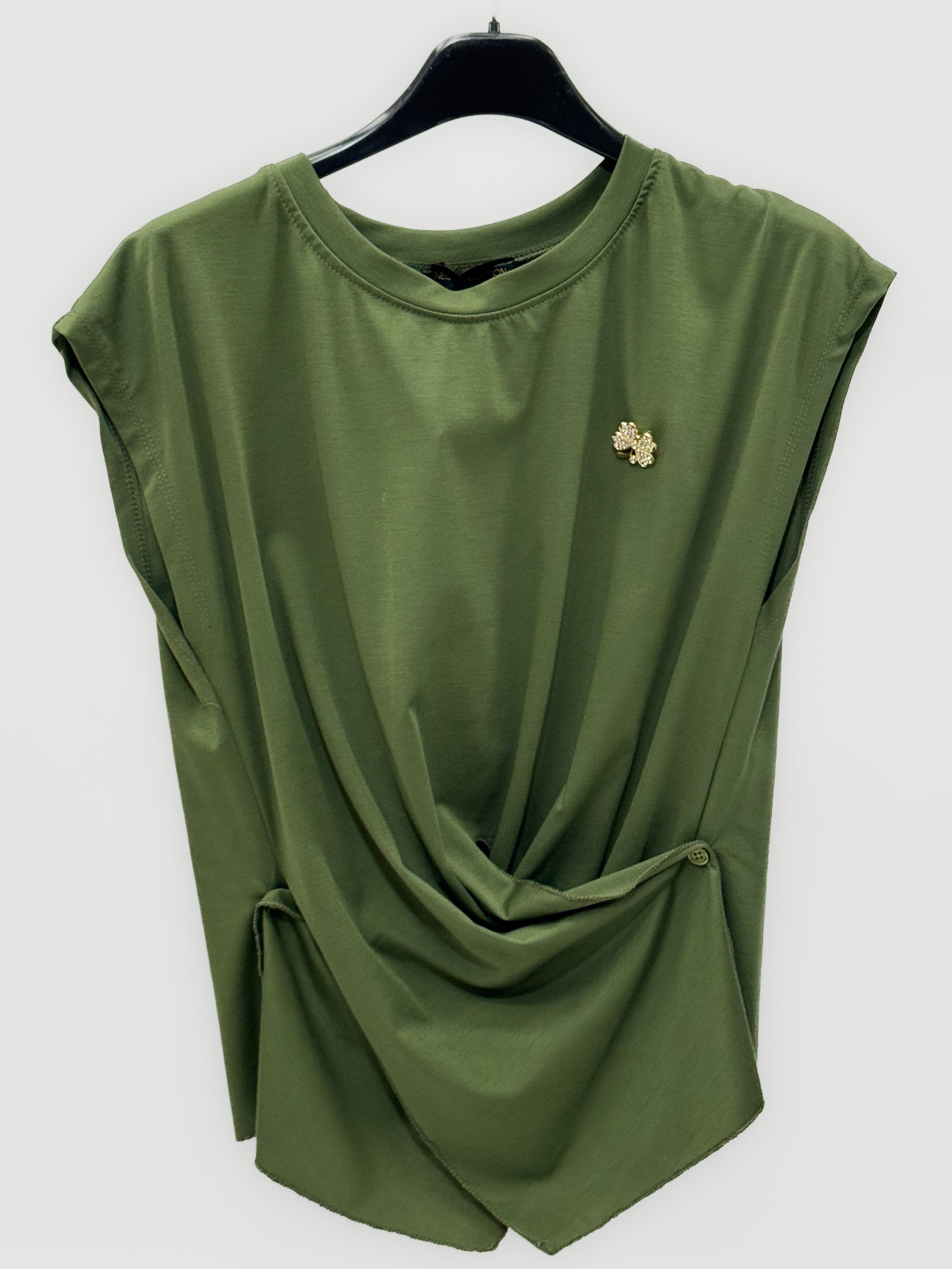 T-shirt Asimmetrica con Applicazione Fiore