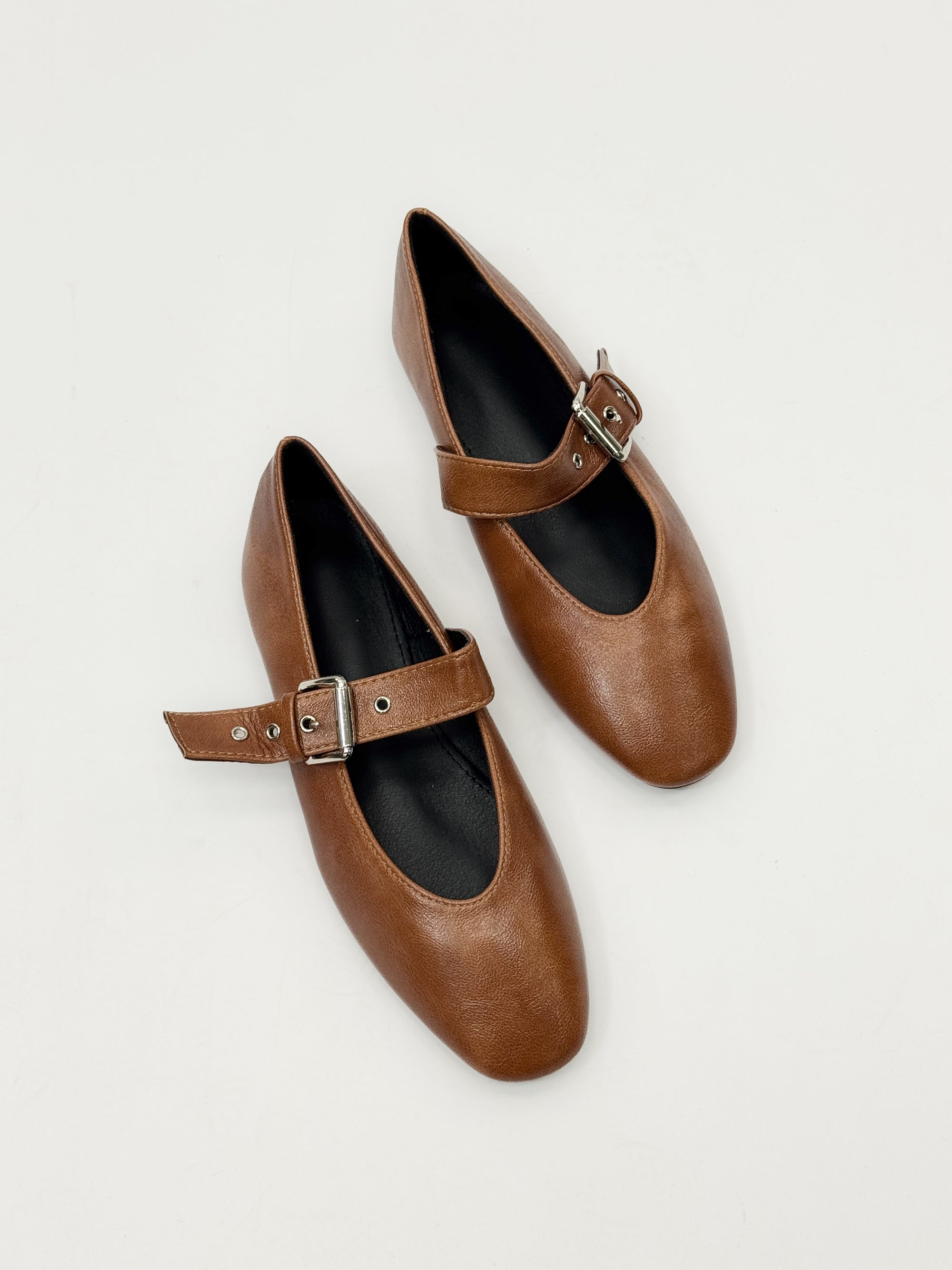 Mary Jane con cinturino e fibbia regolabile