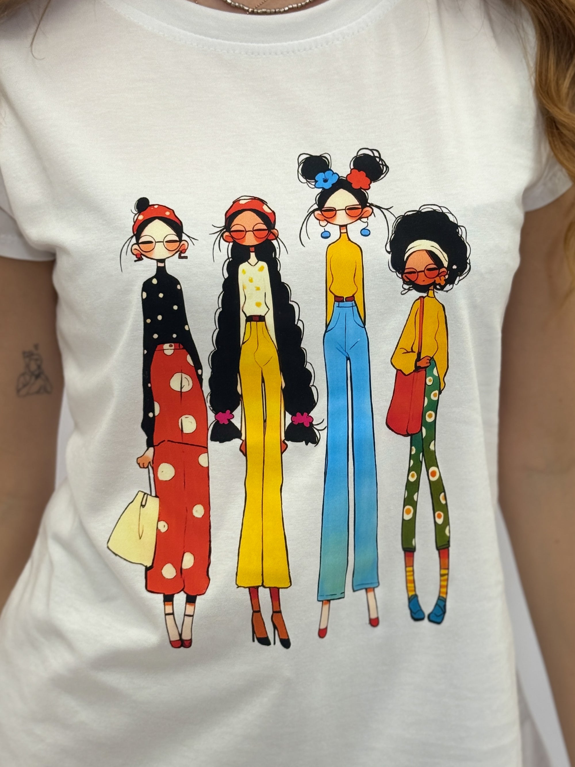 T-shirt Bianca con Stampa Fashion Girls