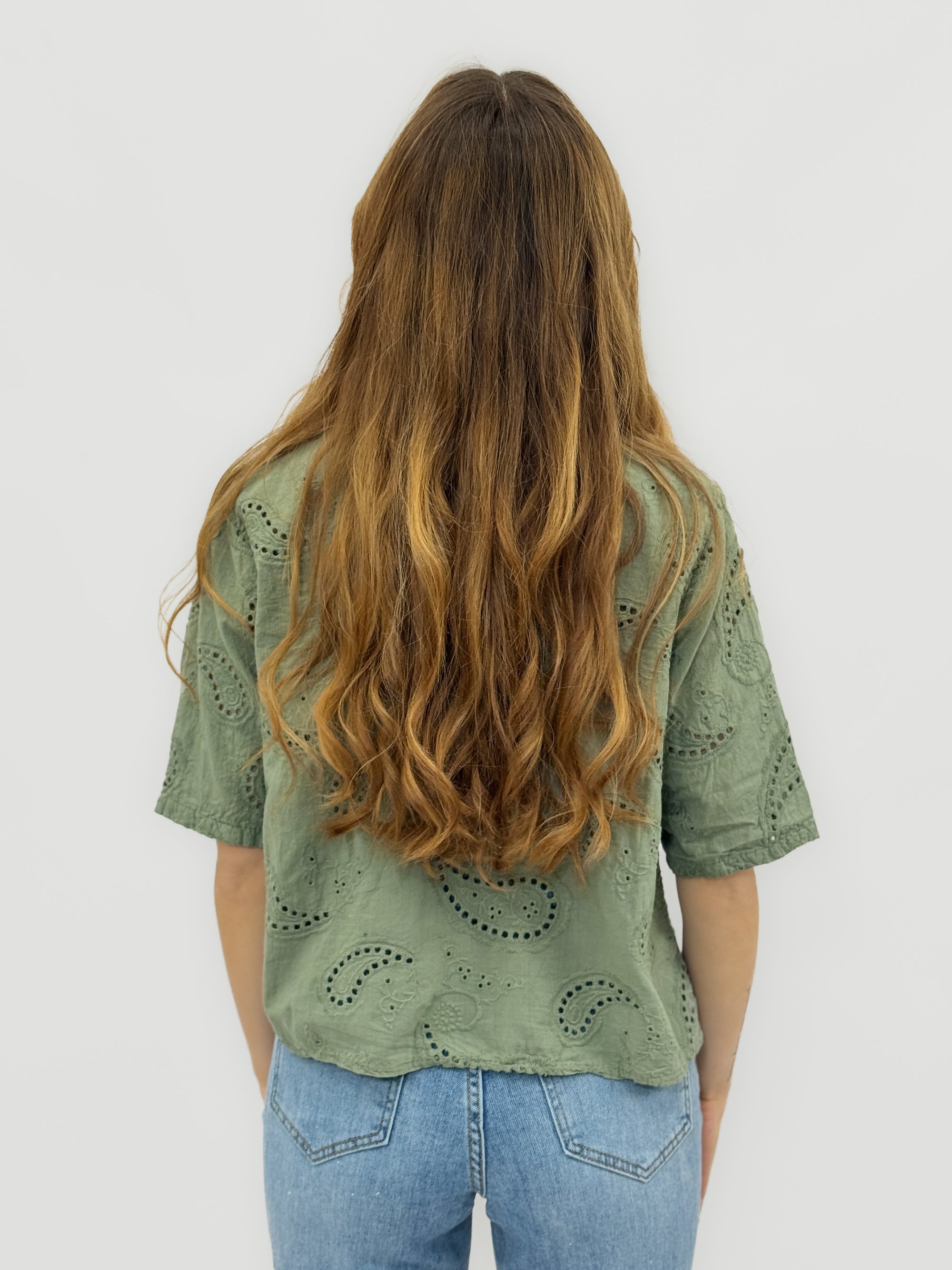 Camicia Ricamata con Bottoni