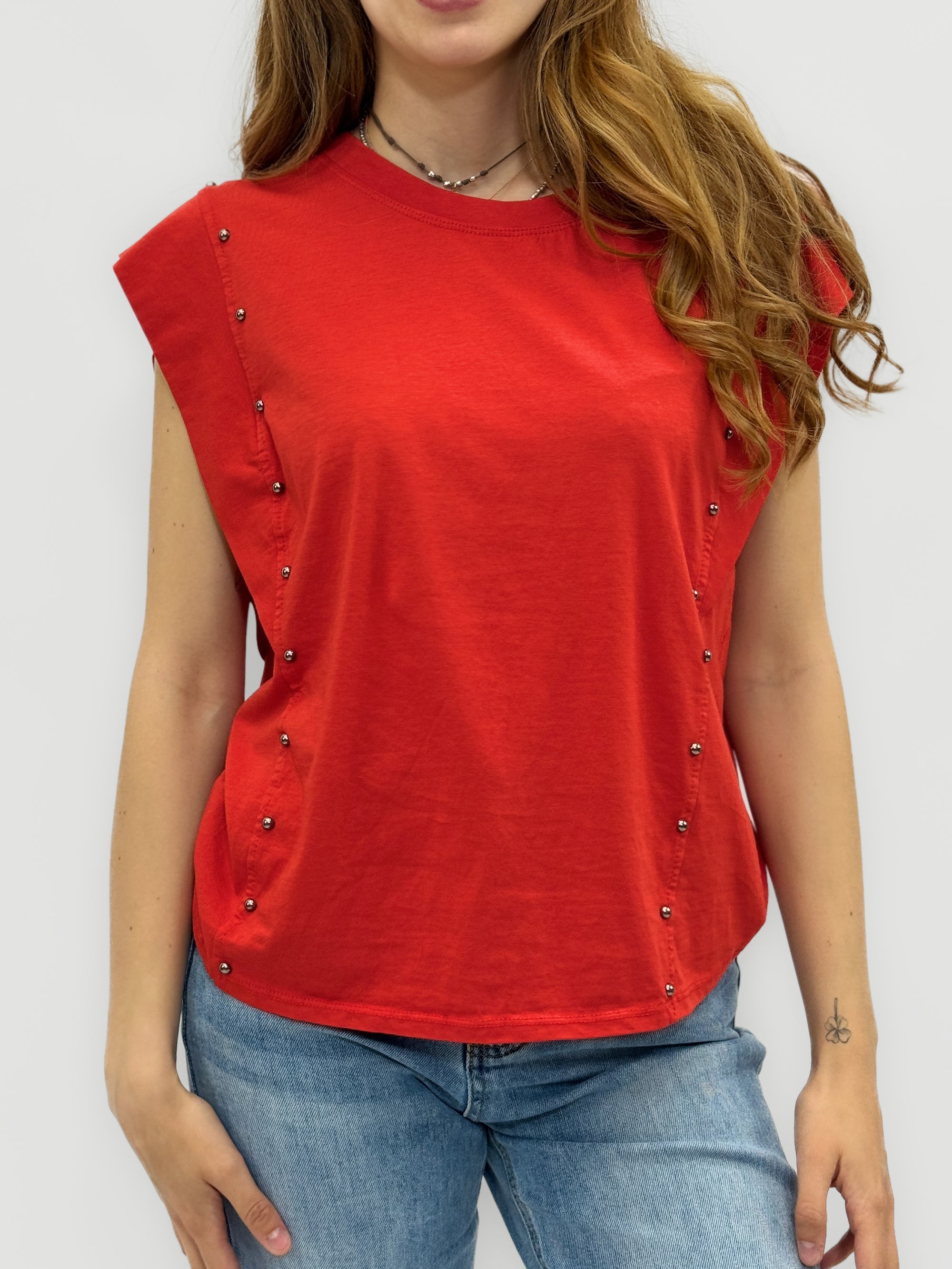 T-shirt con Borchie Laterali