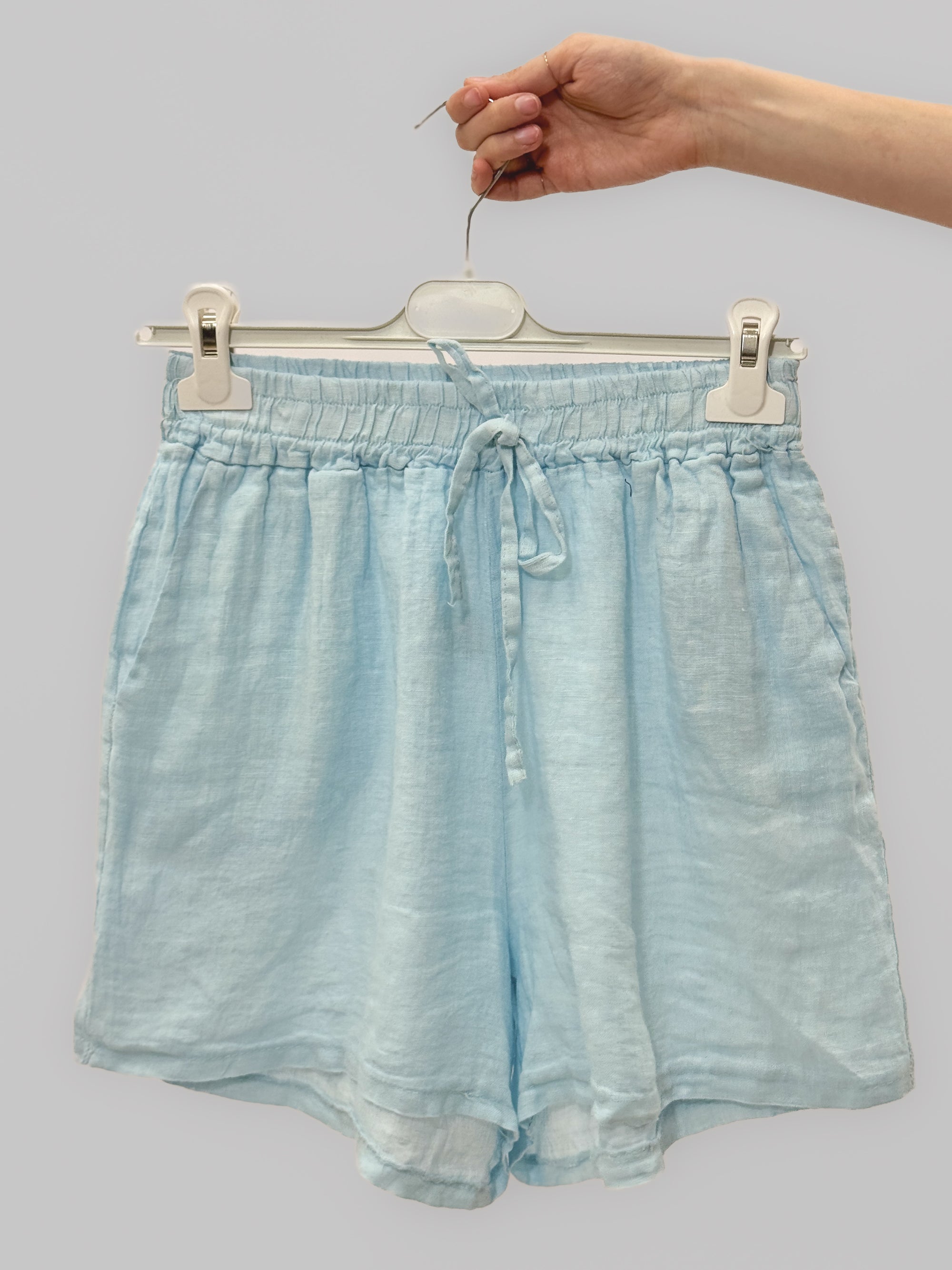 Pantaloncini a Vita Alta in 100% lino