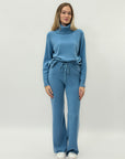Completo in maglia con dolcevita morbido - Comfort e stile invernale