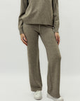 Completo in maglia con dolcevita morbido - Comfort e stile invernale