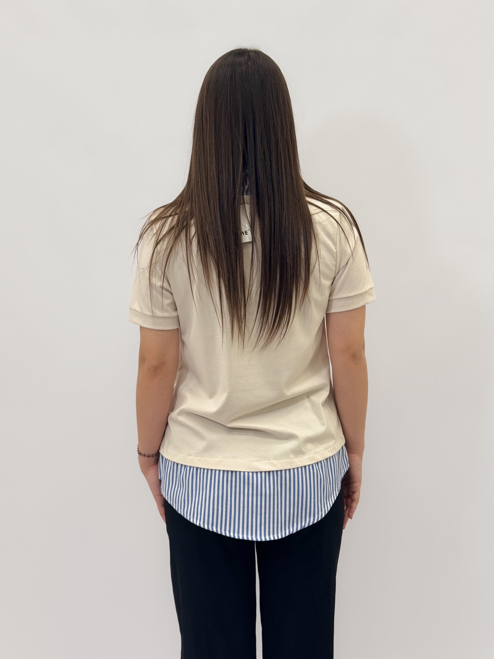 Maglia con colletto a righe