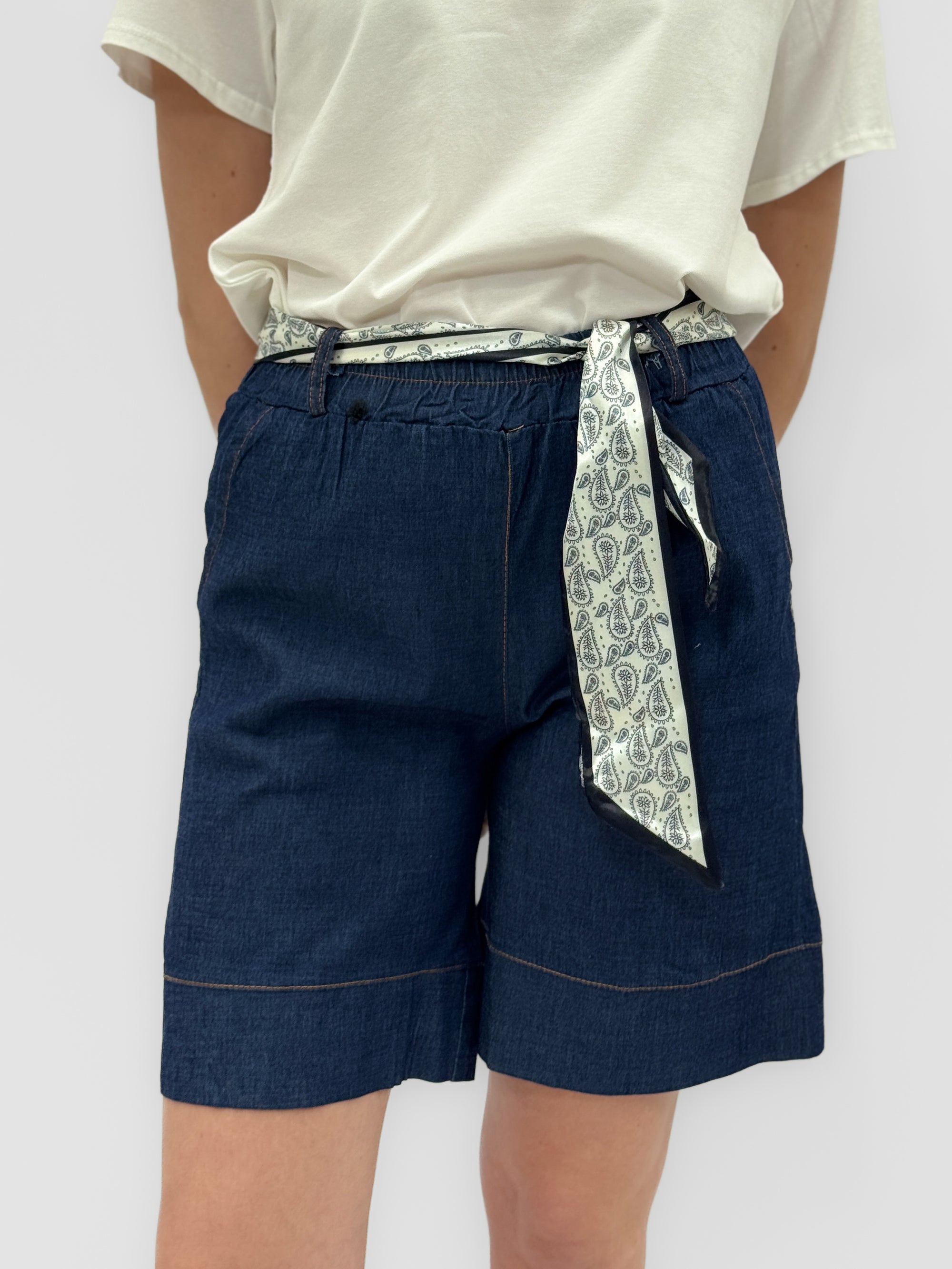 Bermuda Denim con Foulard in Vita