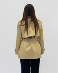 Trench premium con ricami fiori