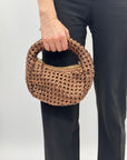 Borsa intrecciata fatta a mano
