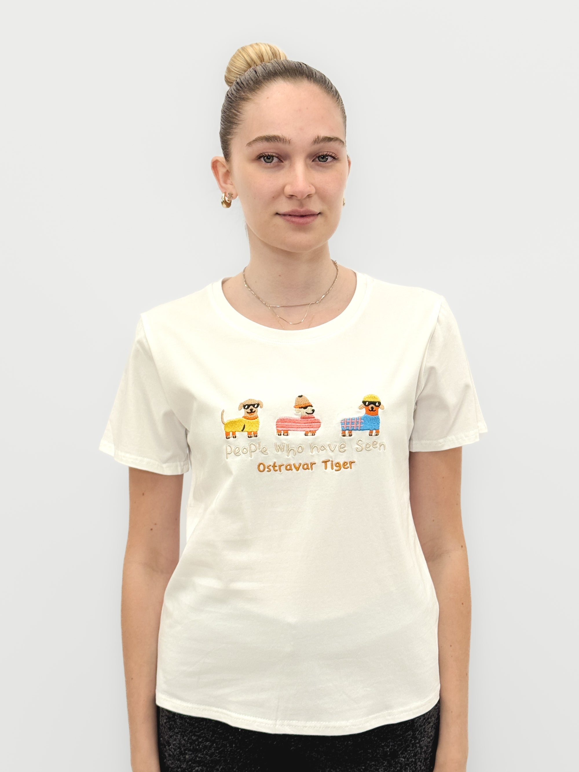 T-shirt Bianca con Cagnolini Ricamati