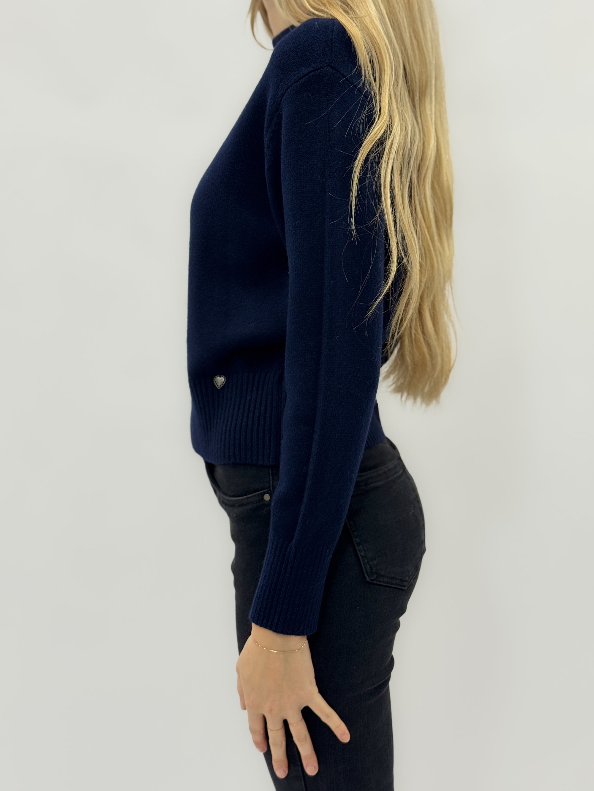 Maglione con collo alto morbido – Comfort e stile essenziale