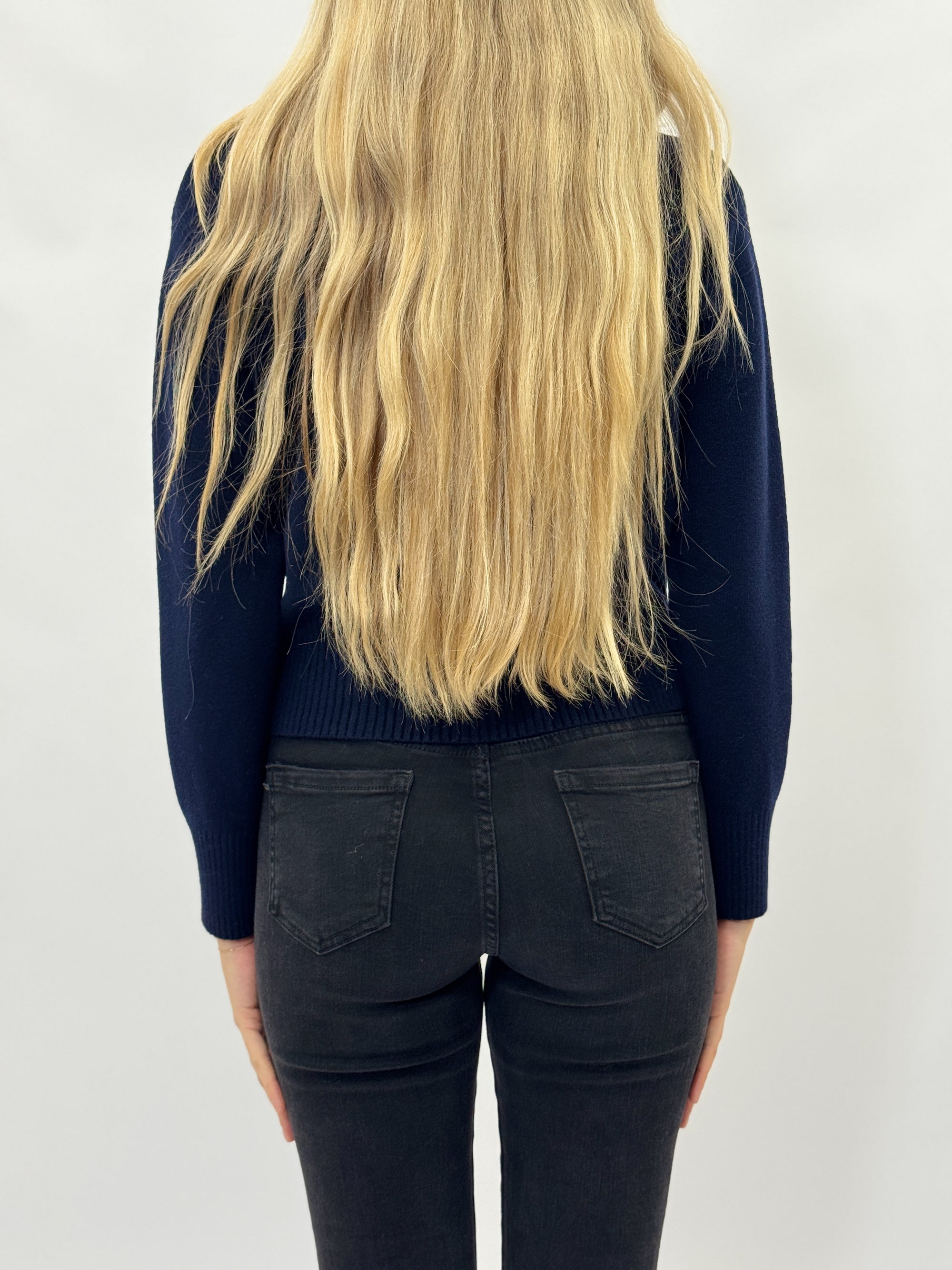 Maglione con collo alto morbido – Comfort e stile essenziale