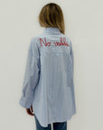 Camicia Over Donna Righe con Ricamo “No vabbè” sul Retro