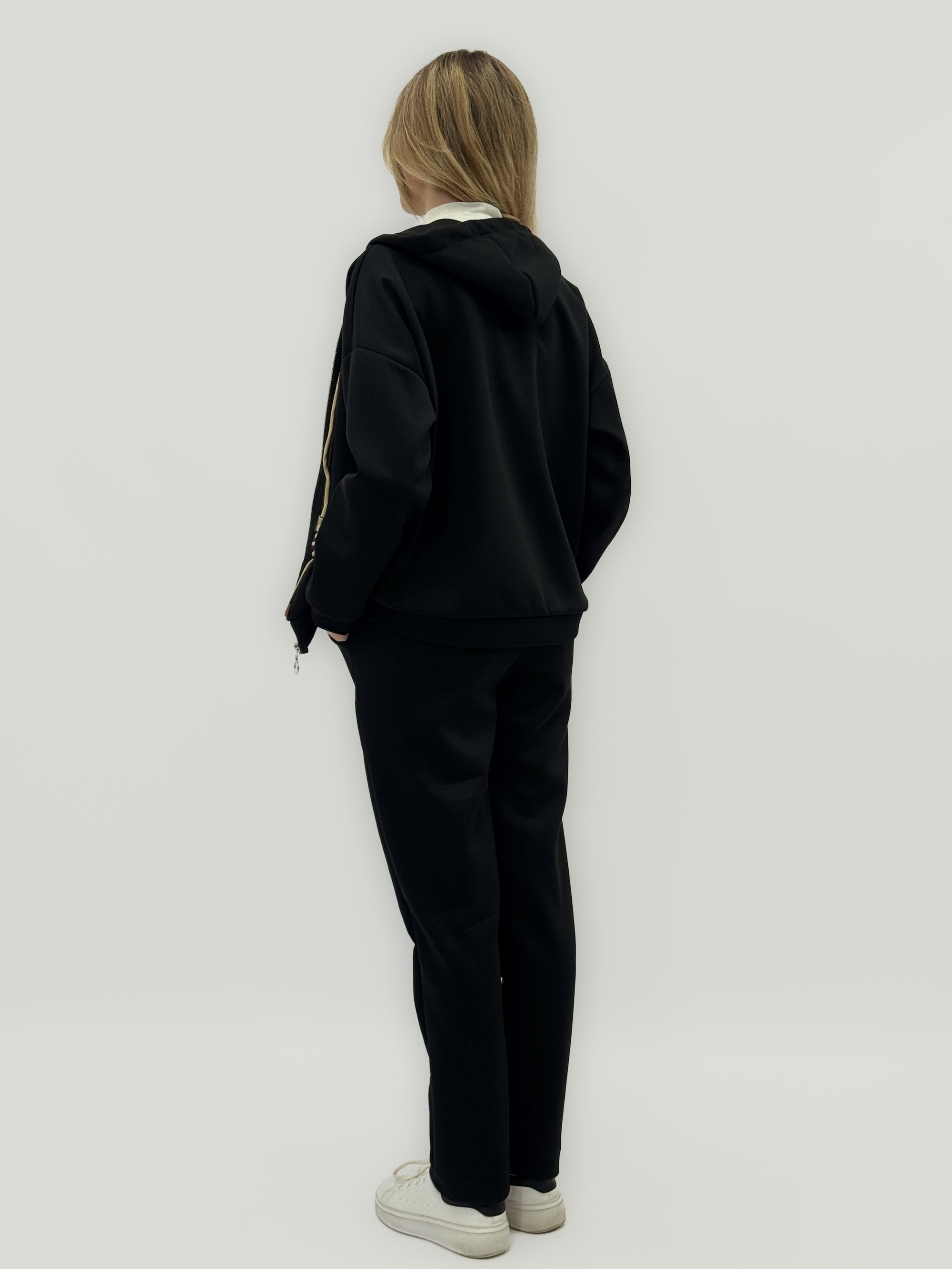 Completo Felpa con Zip e Pantalone Jogger