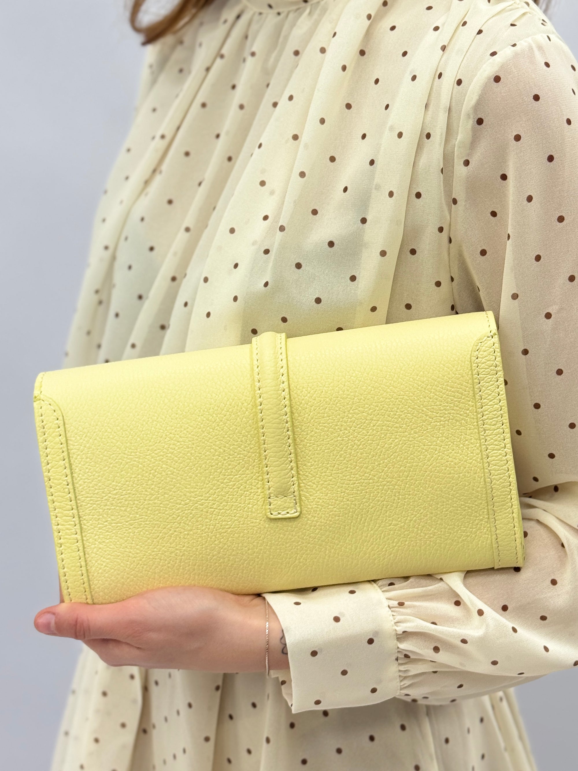 Borsa in Vera Pelle Made in Italy – Eleganza Essenziale