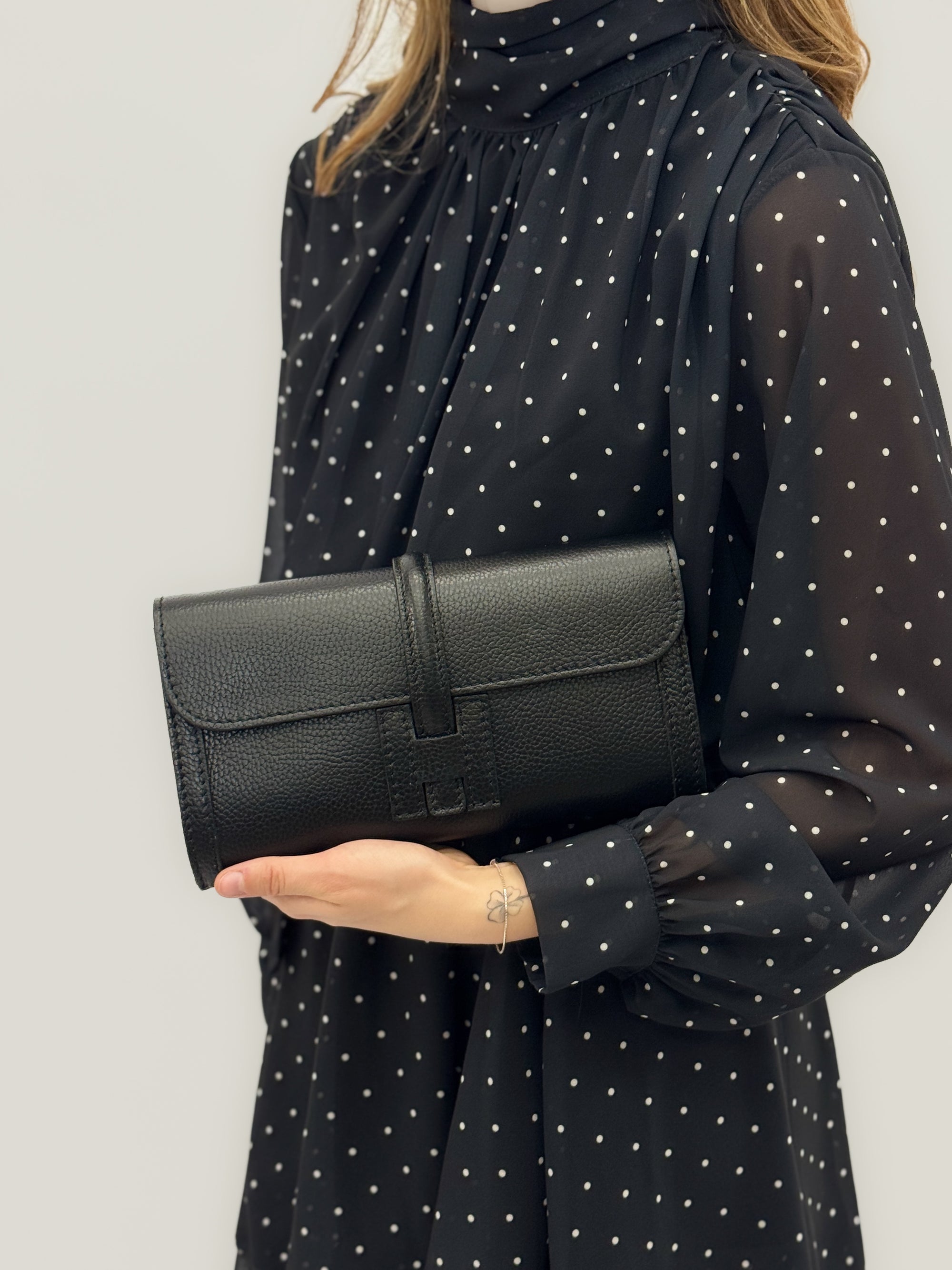 Borsa in Vera Pelle Made in Italy – Eleganza Essenziale