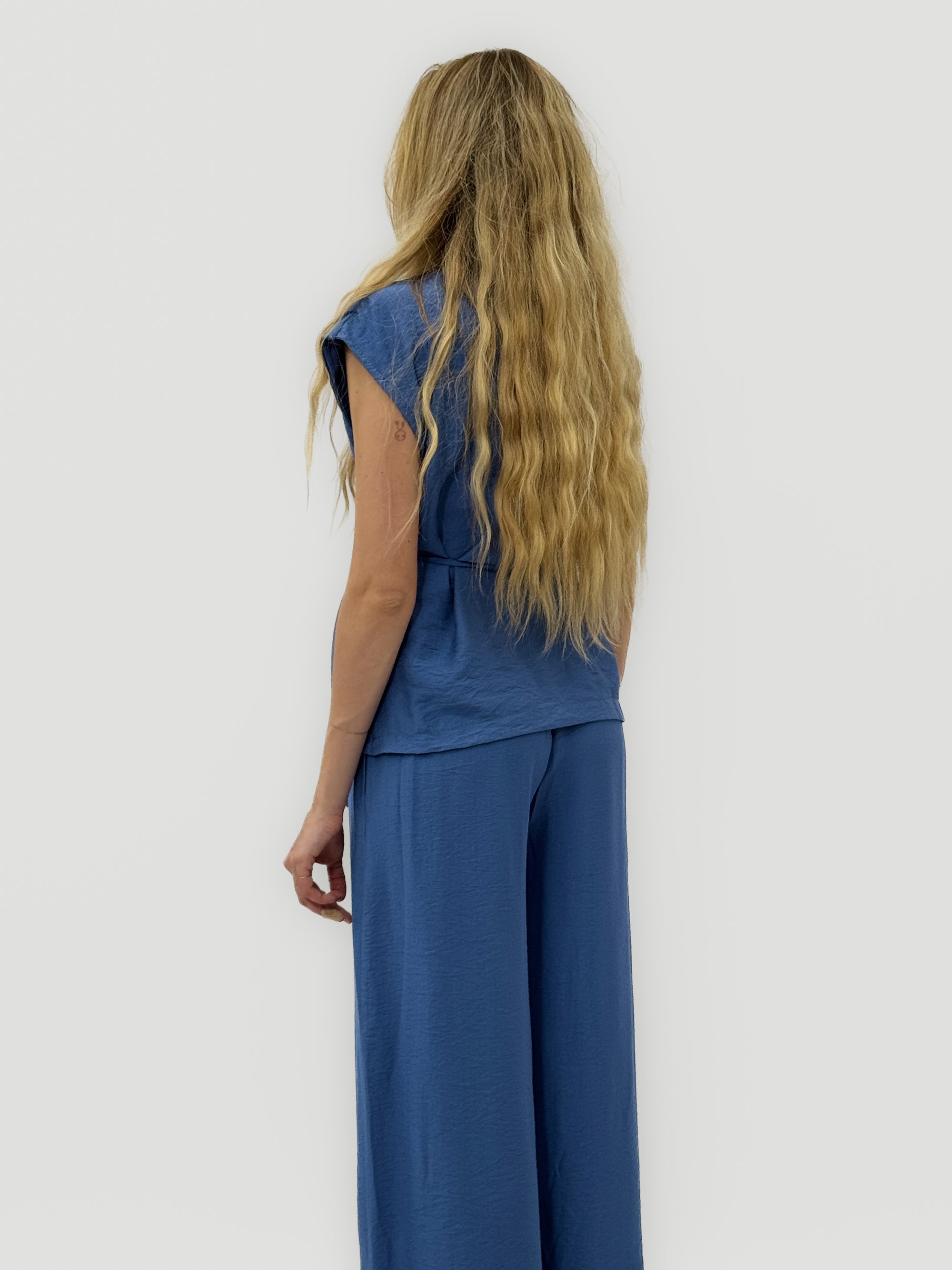 Completo con Top Incrociato e Pantalone Palazzo