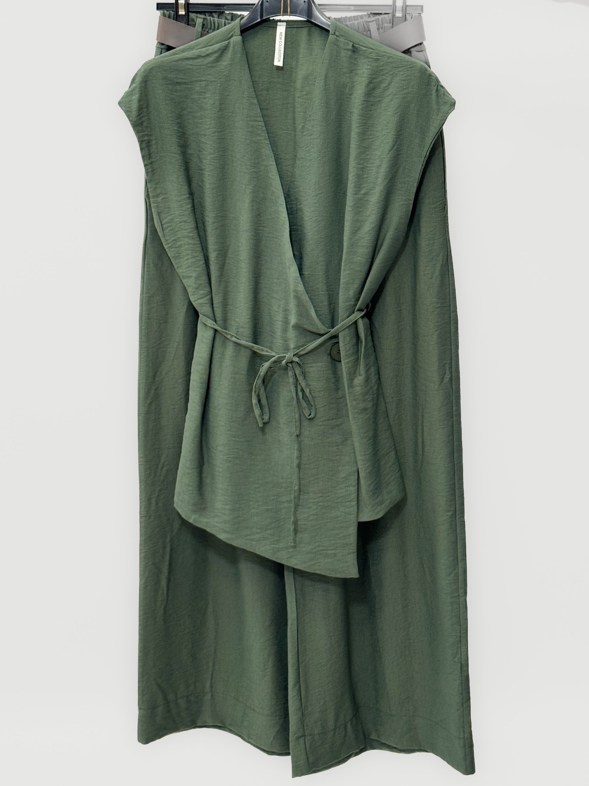 Completo con Top Incrociato e Pantalone Palazzo