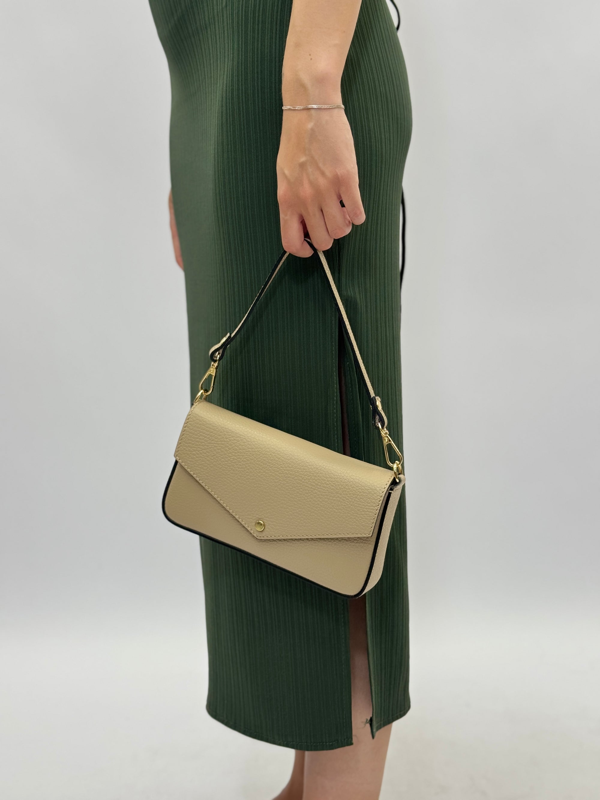 Pochette in vera pelle