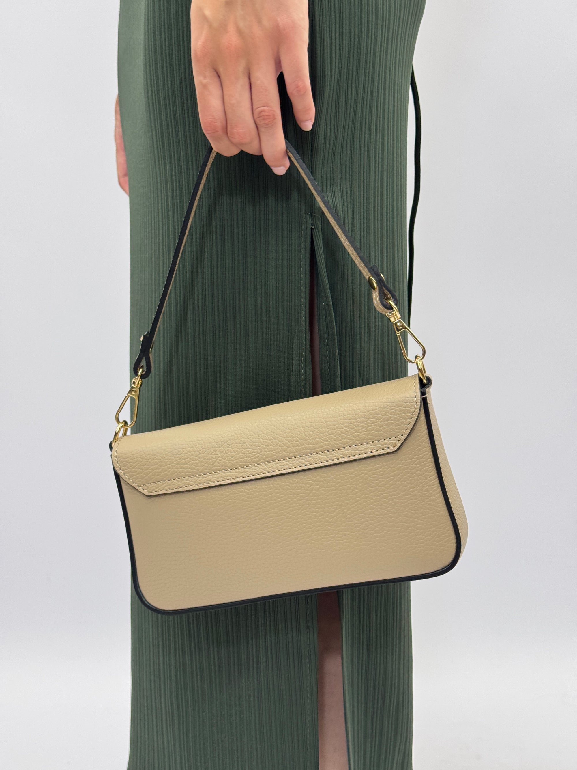 Pochette in vera pelle