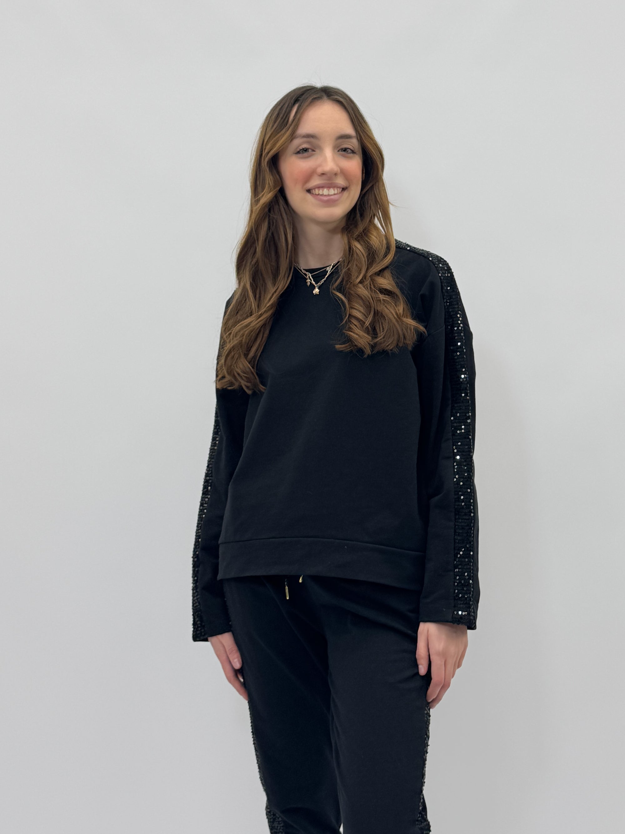 Felpa premium girocollo paillettes