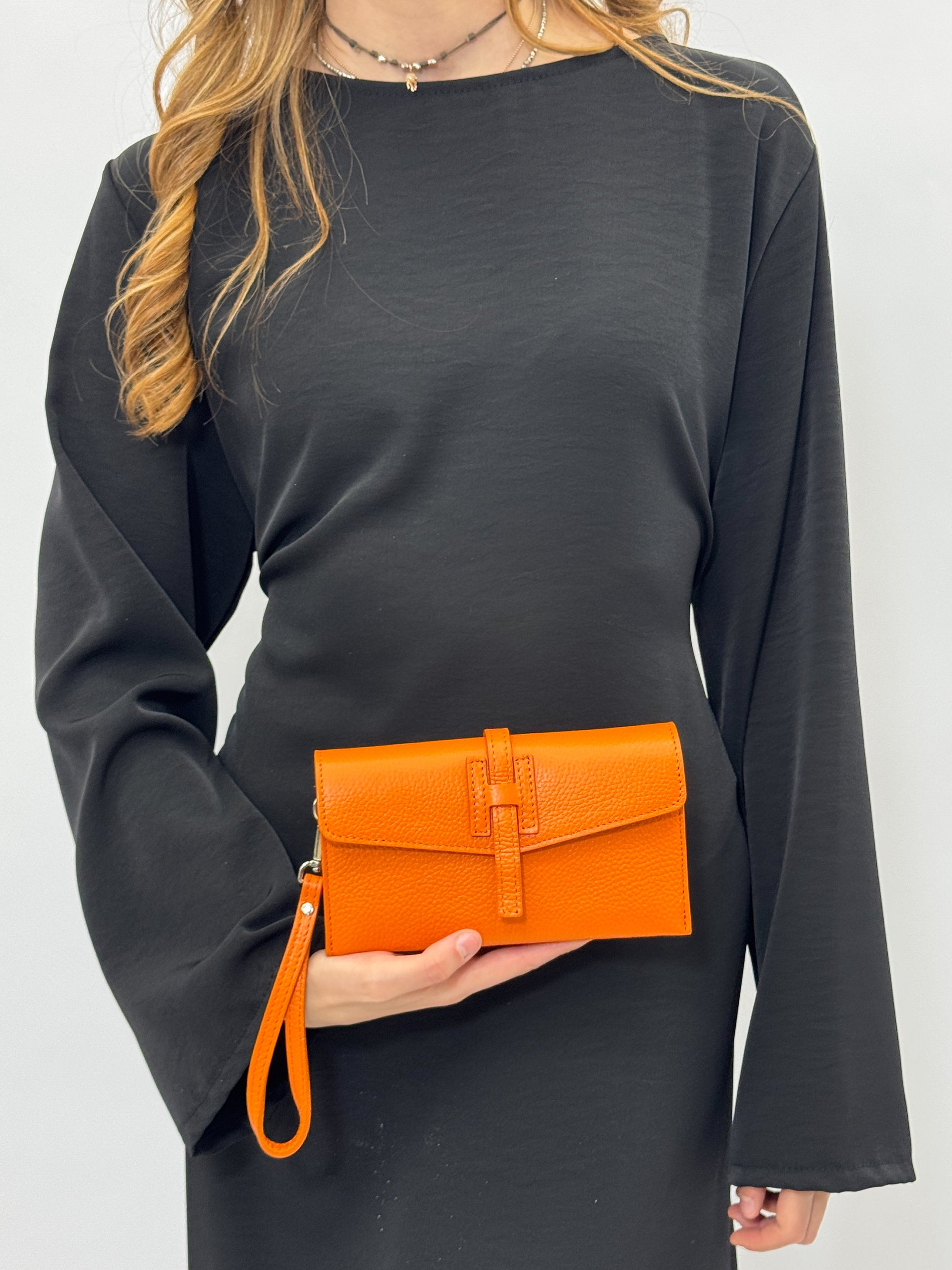 Borsa Pochette in Vera Pelle – Made in Italy con Tracolla