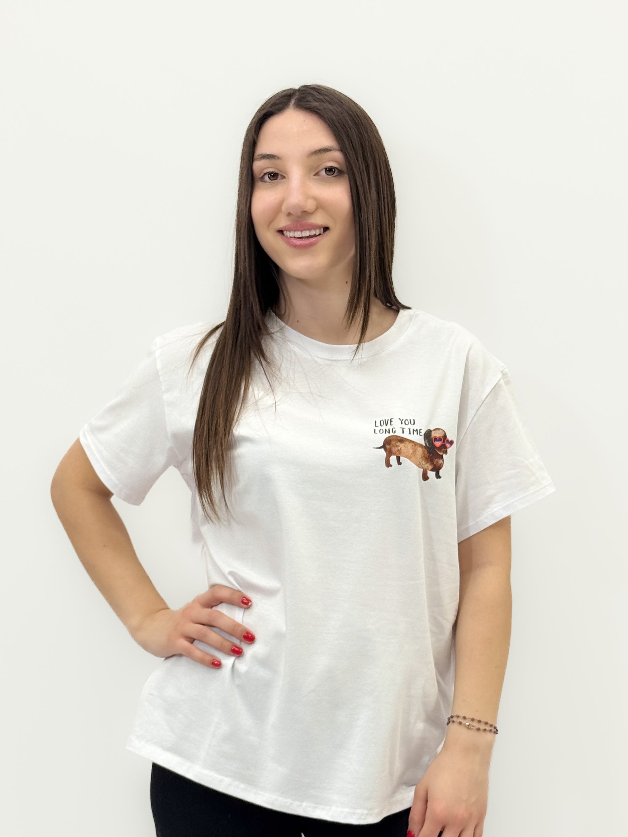 T-shirt Bianca con Stampa Bassotto “Love You Long Time”