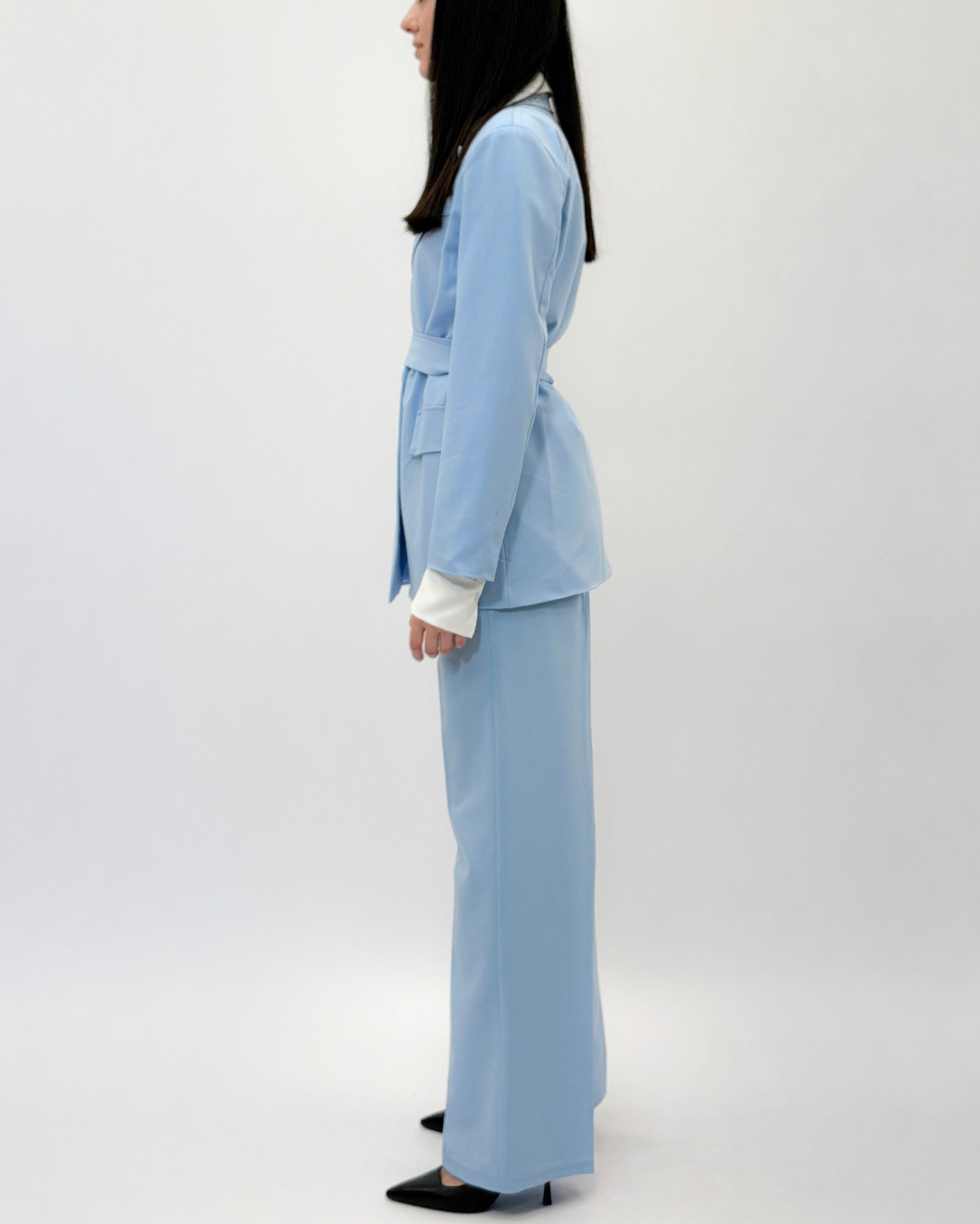 Completo Donna Elegante con Blazer Cinturato e Pantalone Palazzo