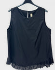 Top Smanicato con Volant