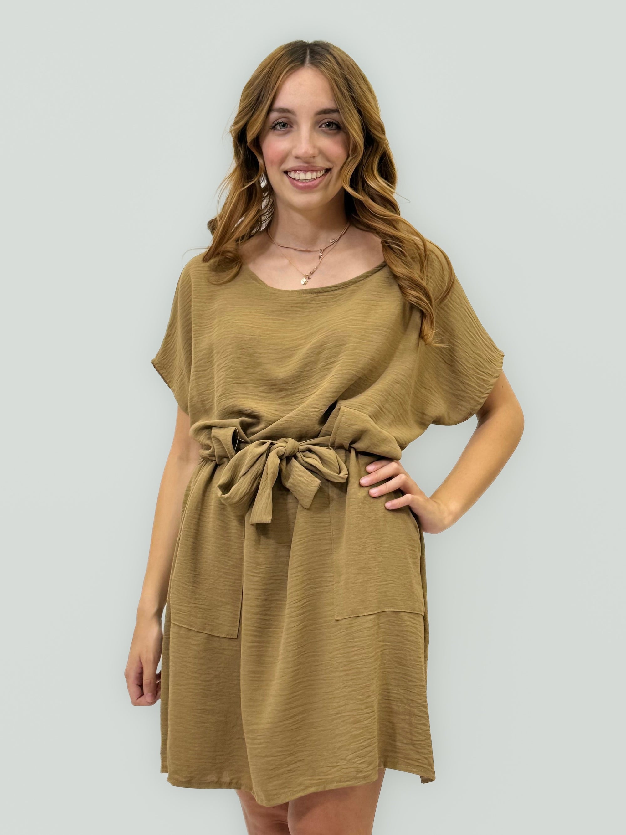 Abito con Cintura in Vita e Tasche