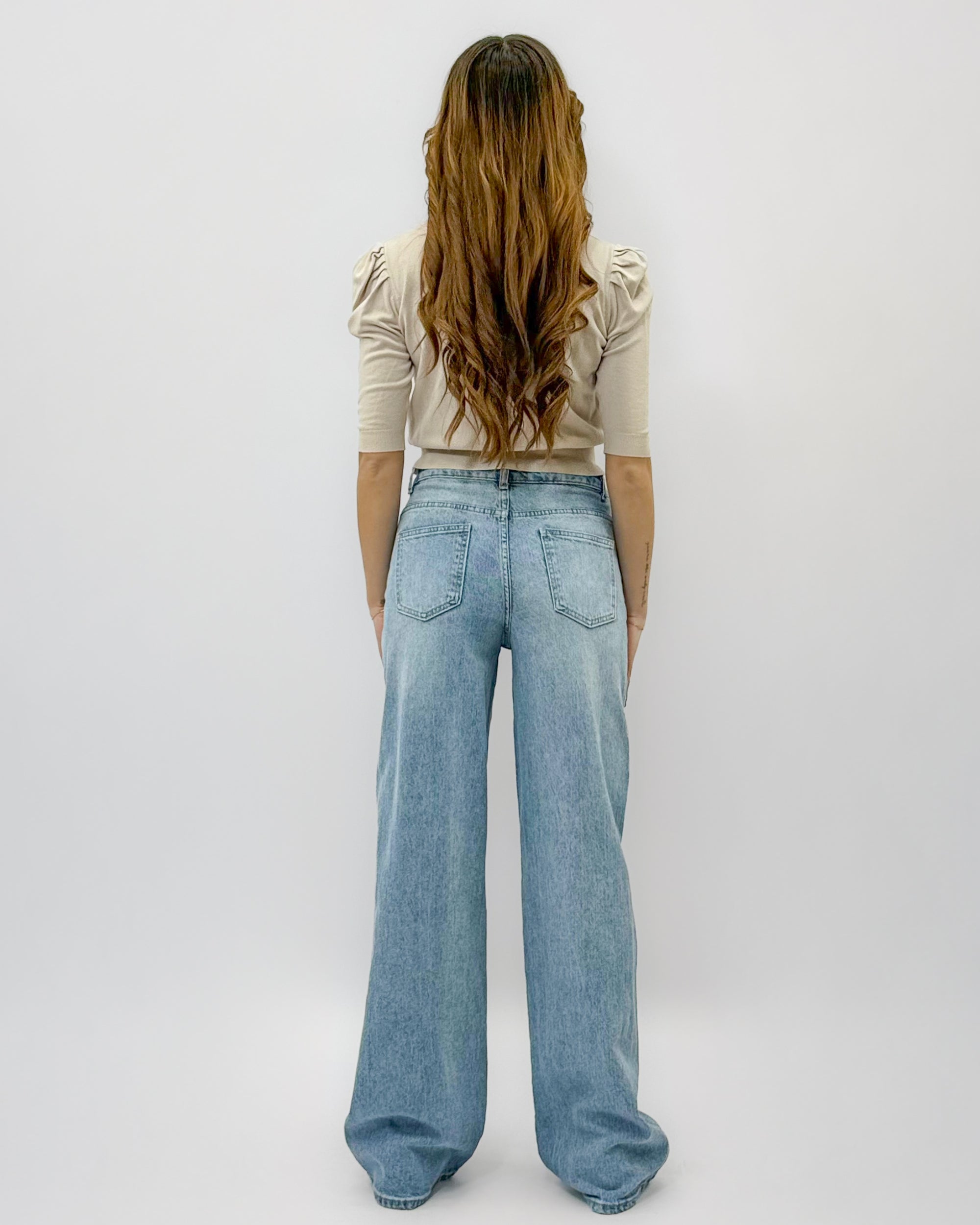 Jeans Donna Wide Leg Chiaro con Strappi