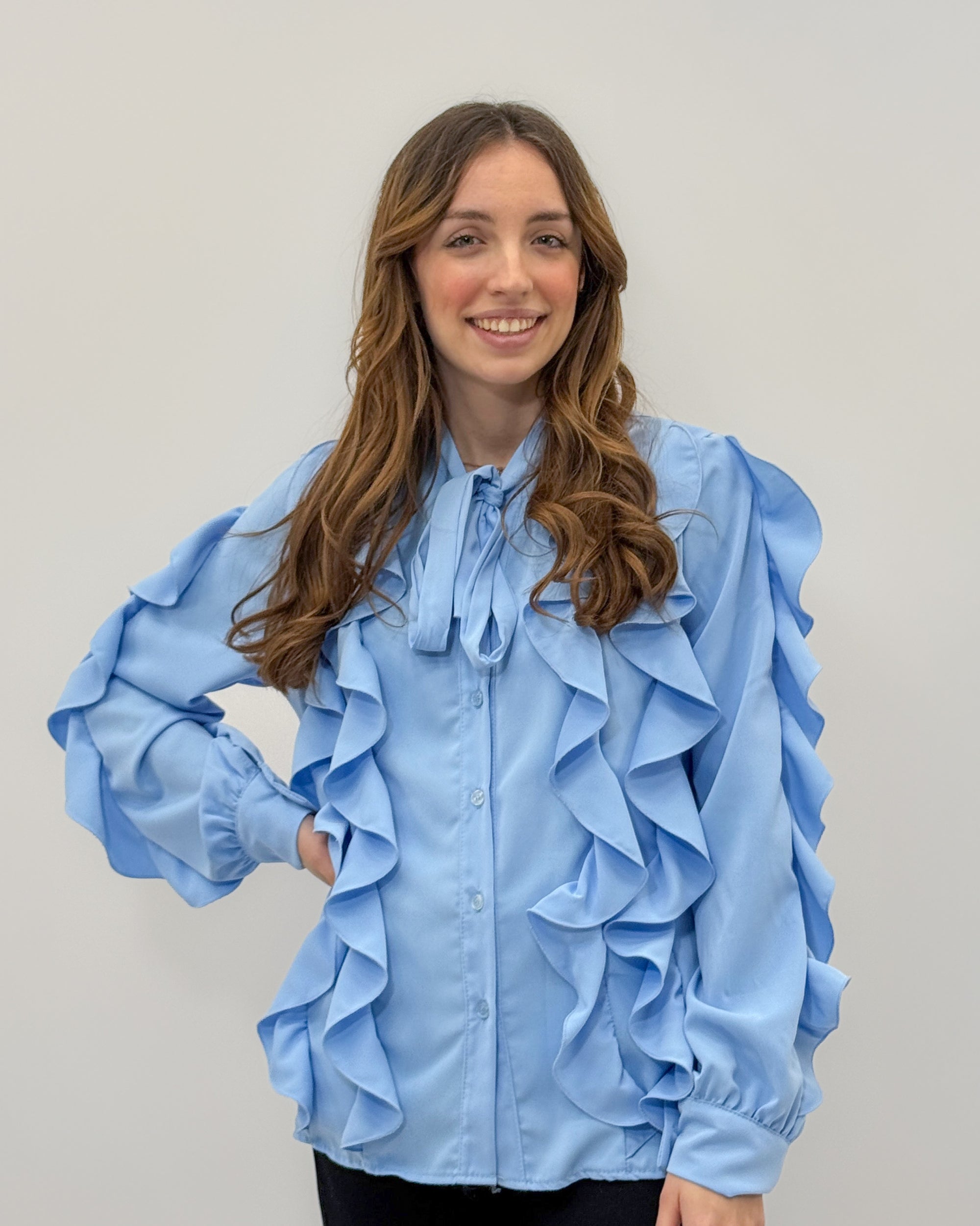 Camicia Donna Azzurra con Rouches e Fiocco al Collo